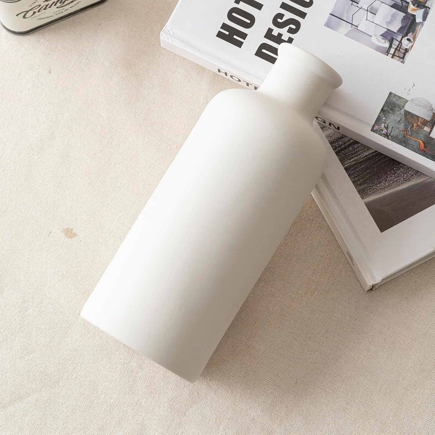 Modern Textured Decorative Vase / Nature White / 10 Inch