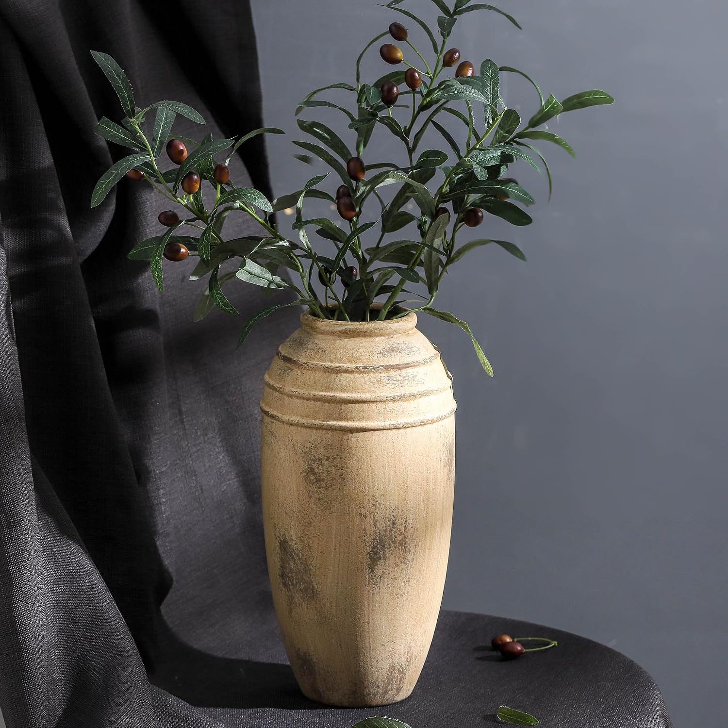 Ceramic Flower Vase / 101-12.87in / 12 Inch