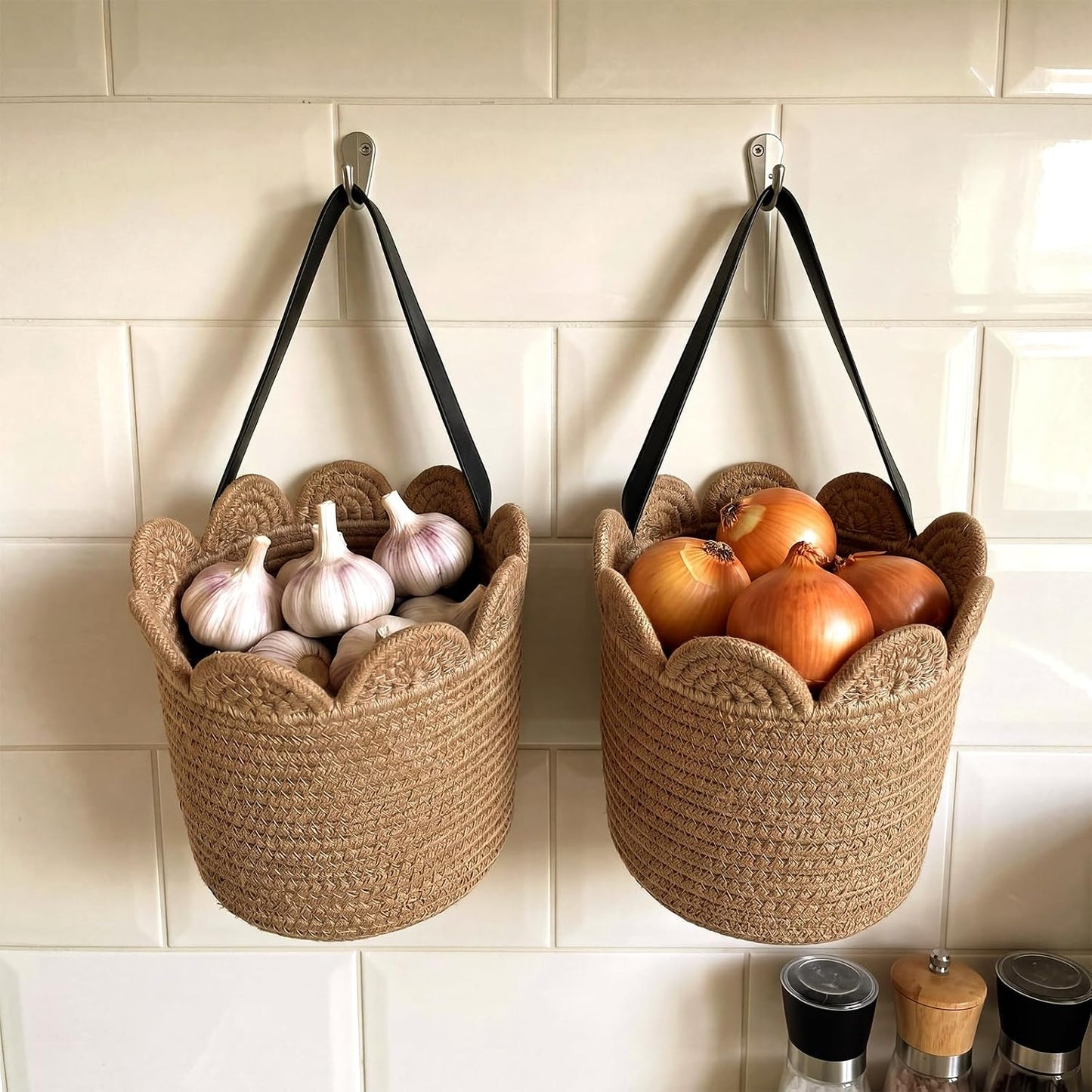 Scalloped Wall Basket Woven Hanging Baskets / Set of 2