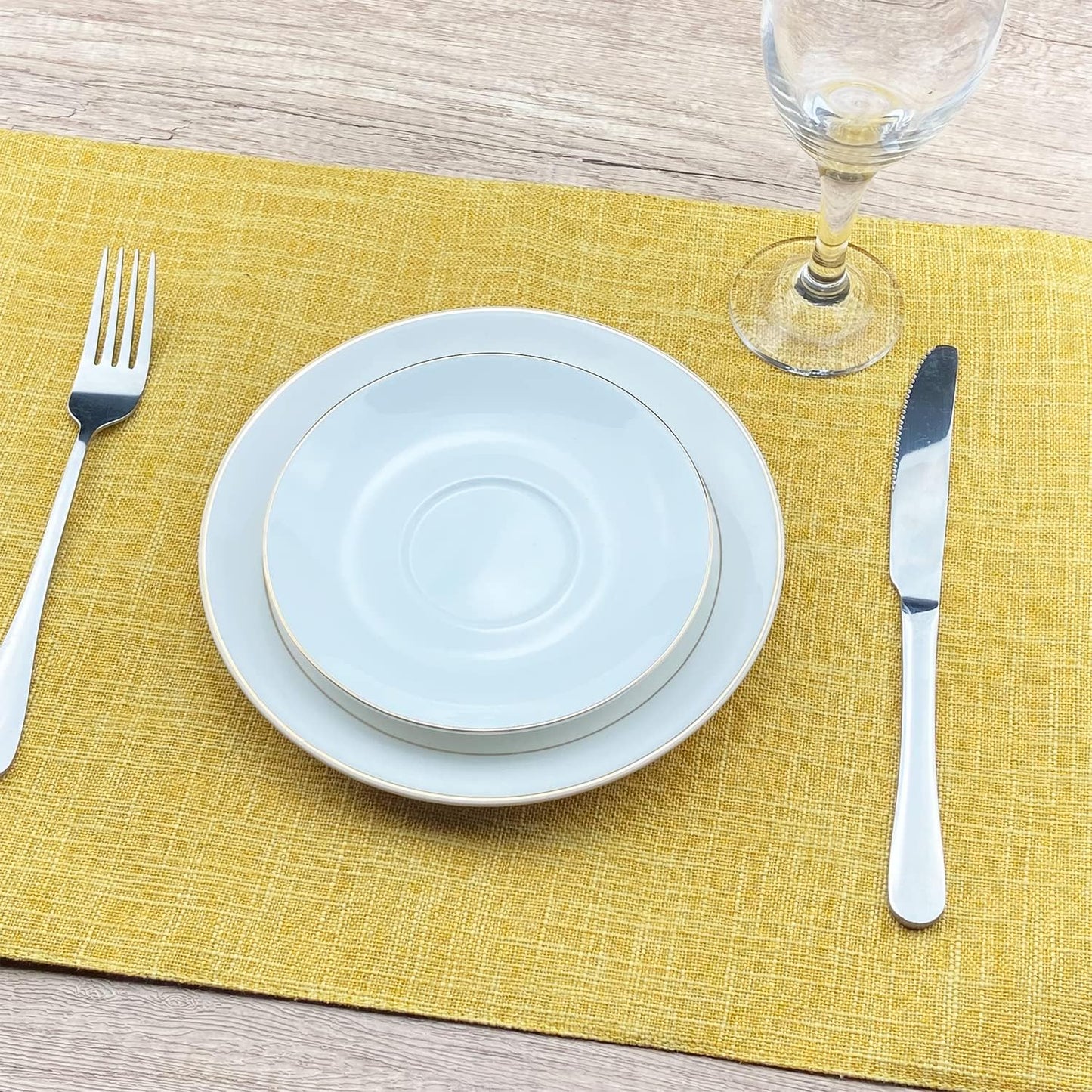 Weabetfu Cloth Placemats Set of 6 Heat Resistant Dining Table Placemats | Cotton Linen Machine Washable Kitchen Table