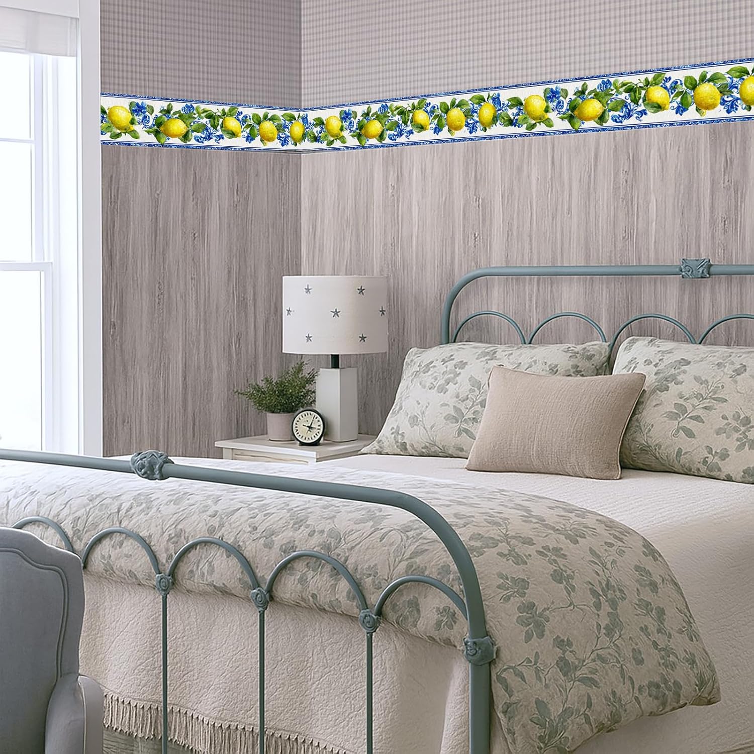 Lemon Wallpaper Border Peel and Stick Wall Border Citrus Fruit Pattern / Lemon / Yellow / 196 x 4