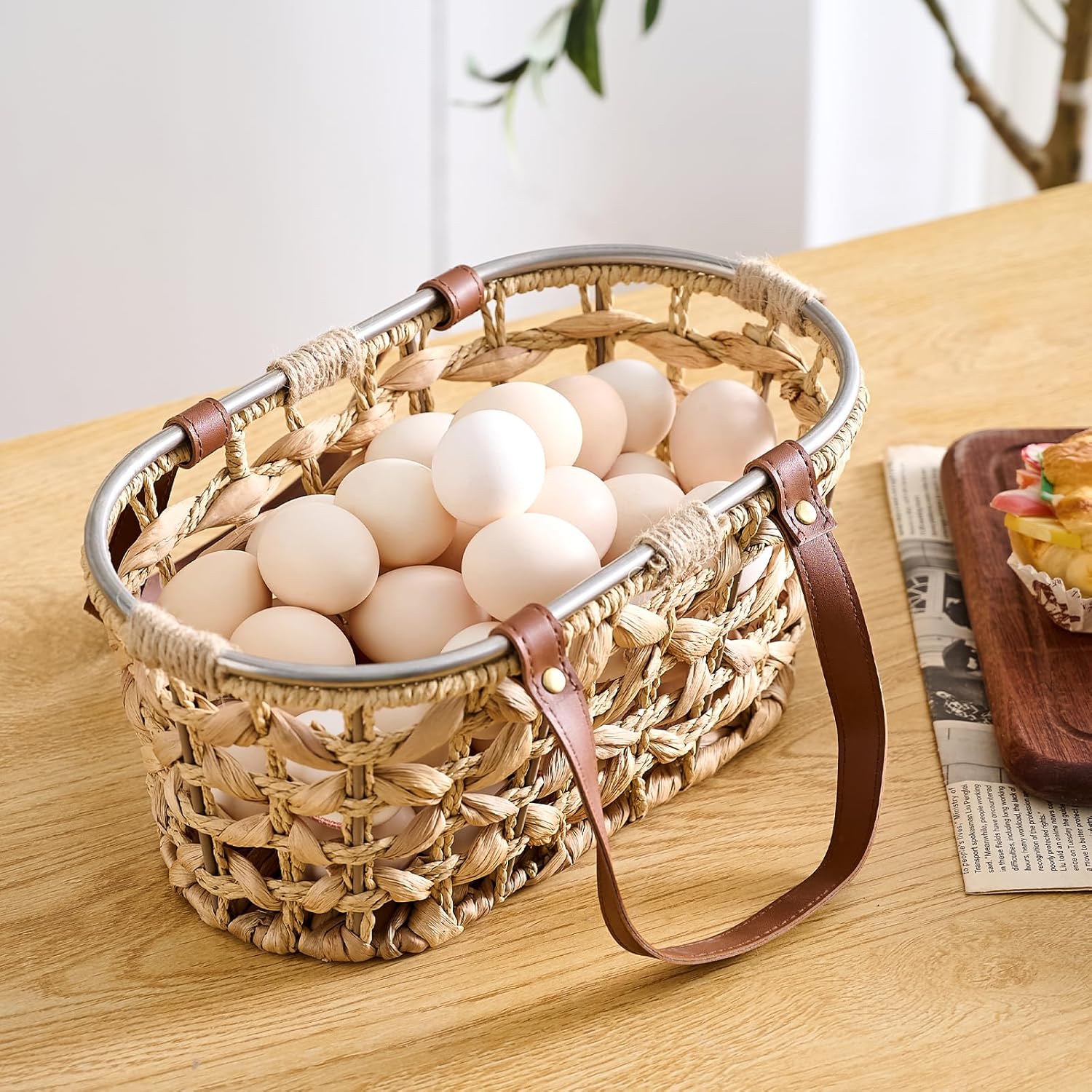 Egg Baskets for Collecting Fresh Eggs Farmhouse Handmade Wicker Hyacinth Egg / Oval-water Hyacinth
