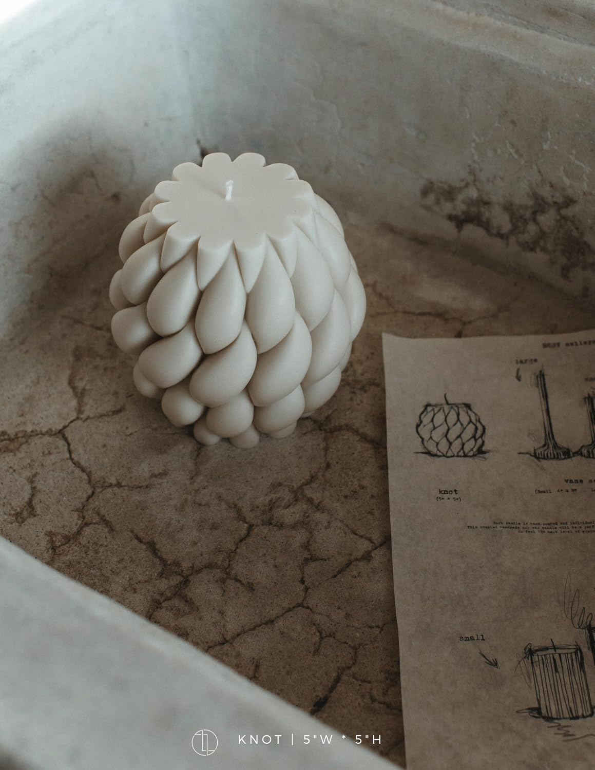 LAWA Knot Ball Candle / White