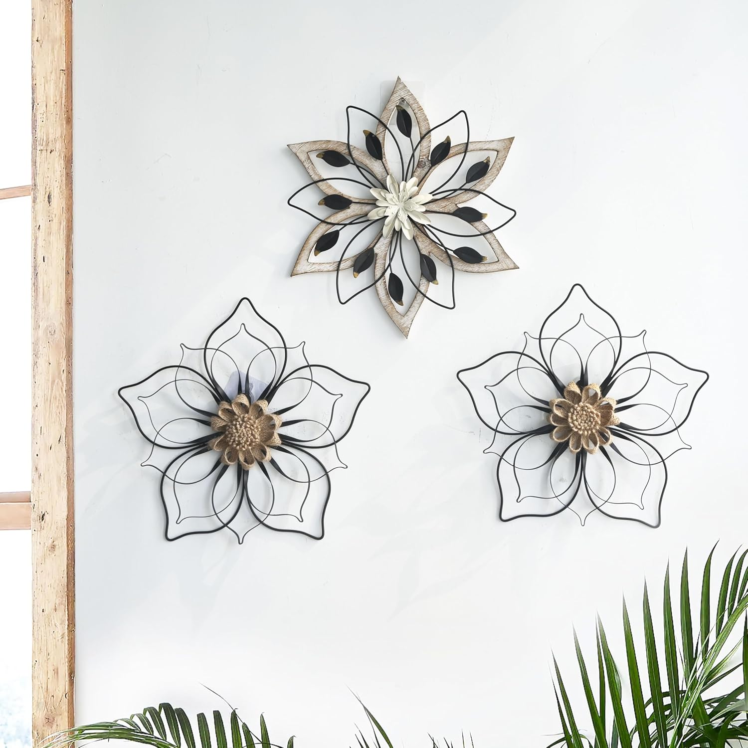 Flowers Wood Wall Decor / Whitewash