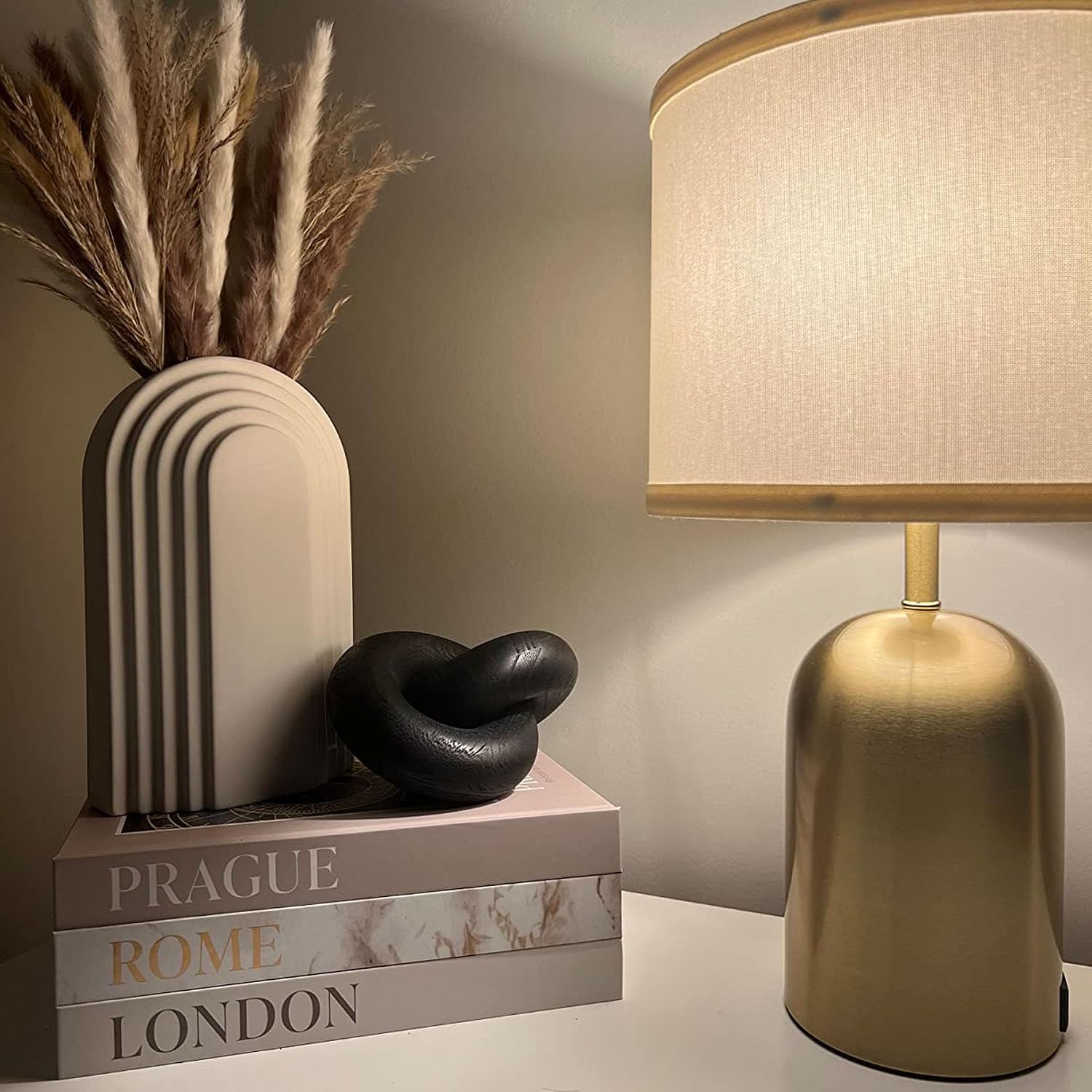 Modern Farmhouse Bookshelf Decorative Objects / Black
