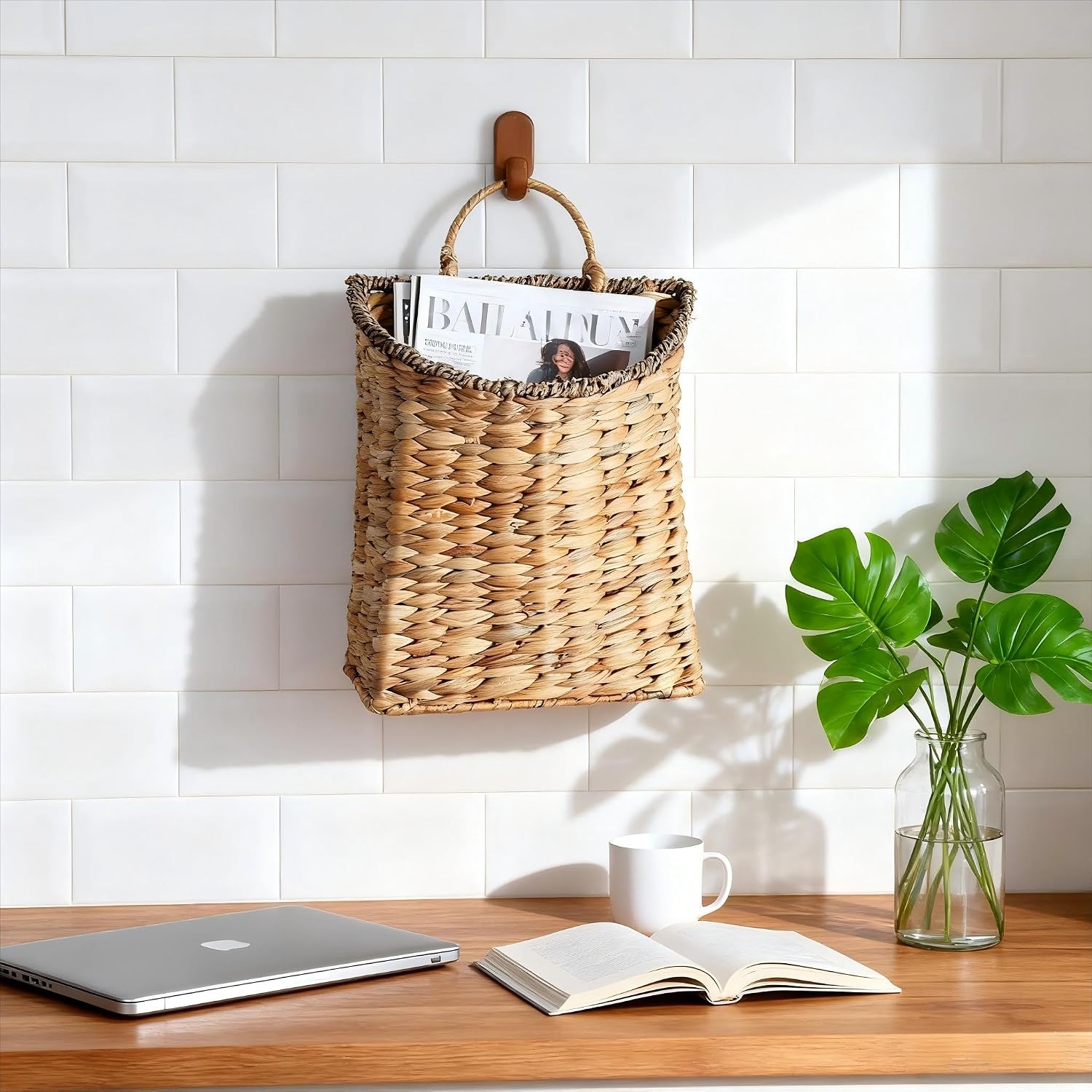 Woven Hanging Wall Basket / Natural