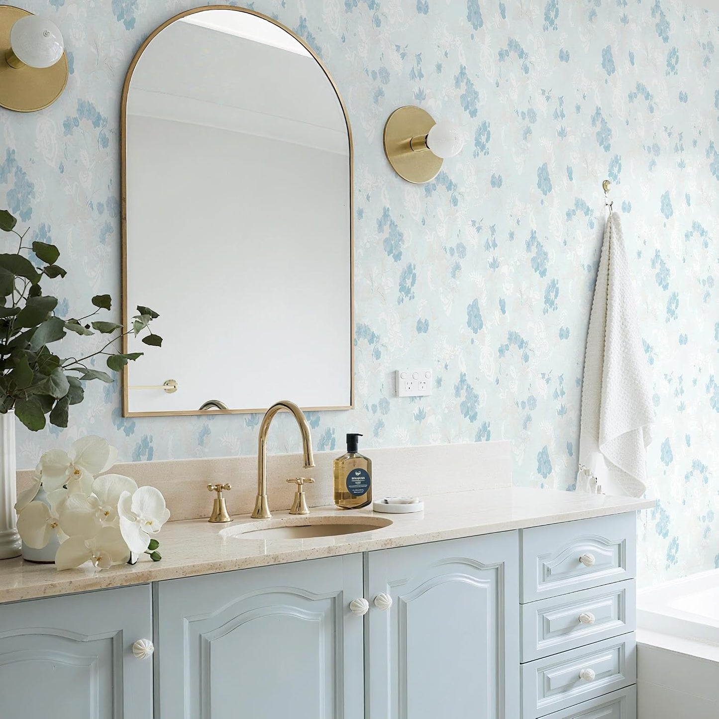 Wallpaper Floral Contact Paper Peel and Stick Wallpaper White Vintage French / 17.3 x 362 / Blue