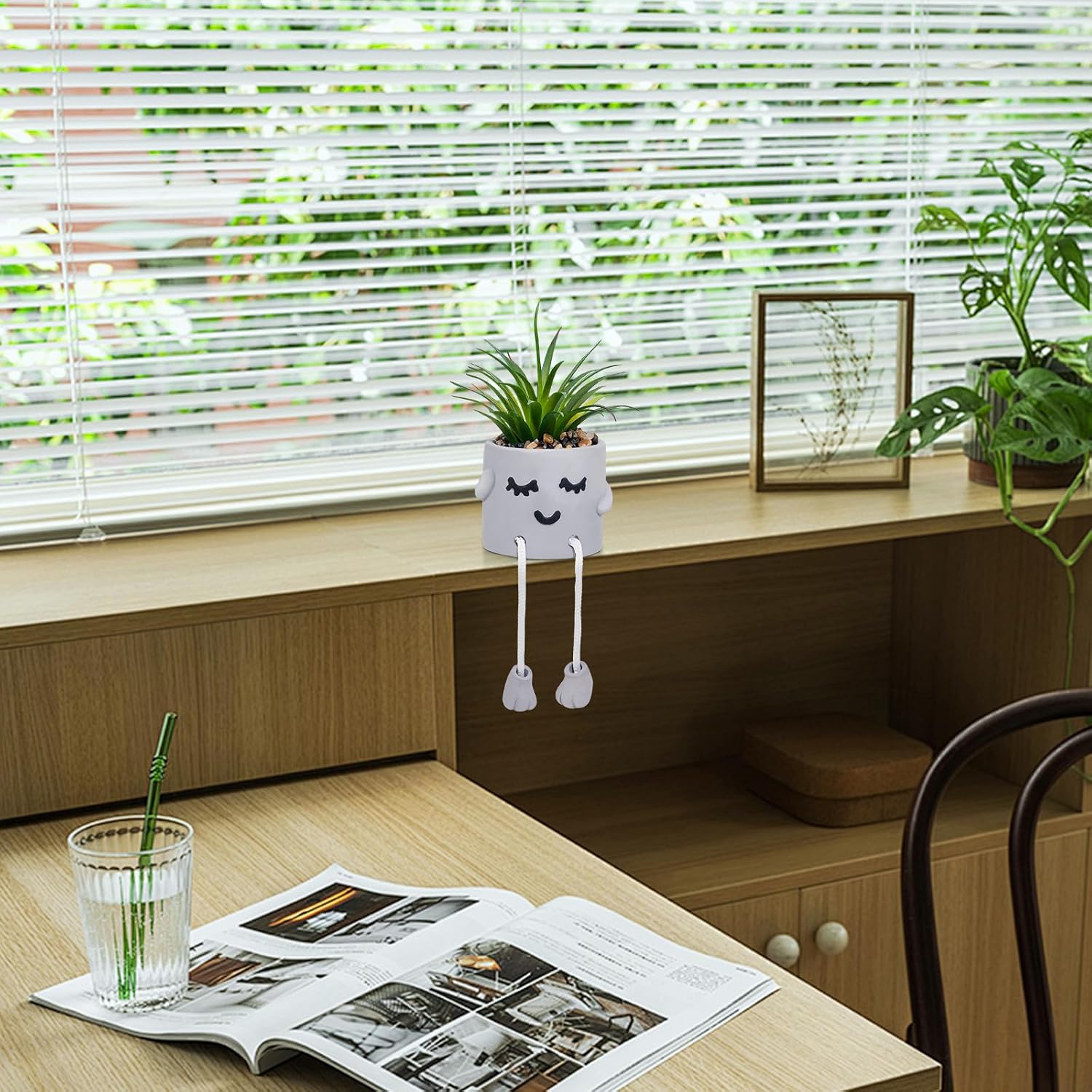 Artificial Succulents Plants in Cement Pots / Shy