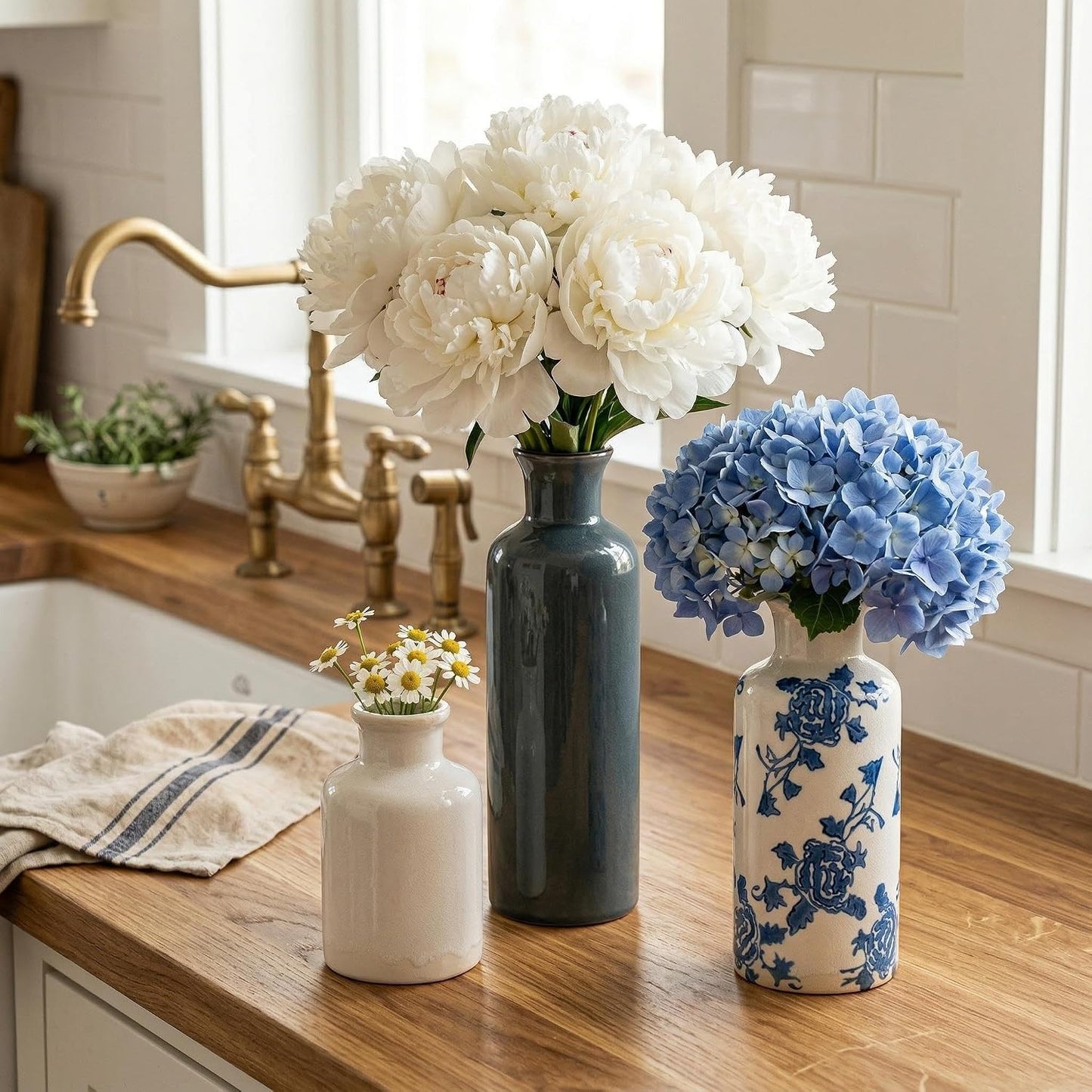 Rustic Farmhouse Vase / 102-blue and White / Set of 3