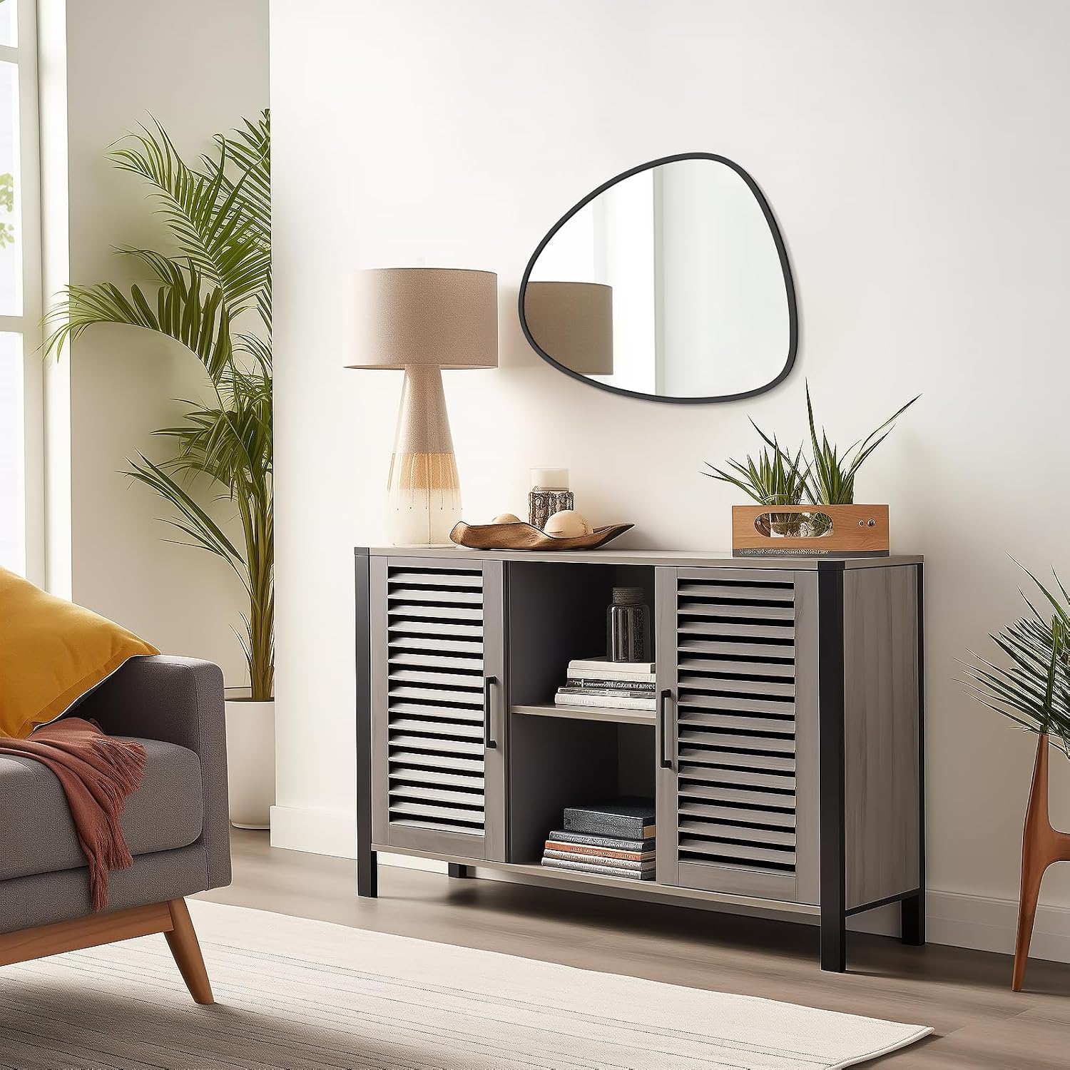 Irregular Wall Mirror / Black / 25"L x 20"W