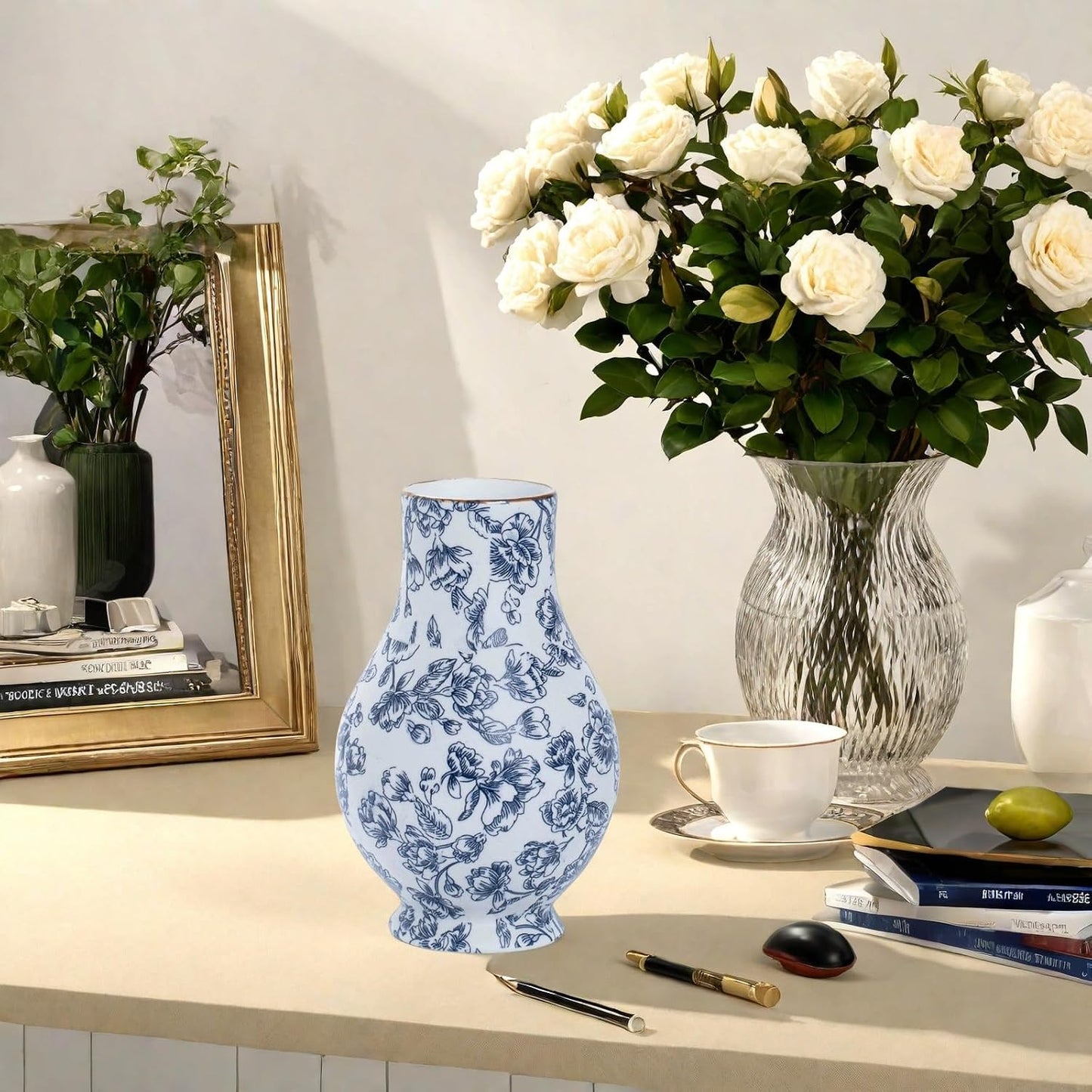 Vintage Ceramic Flower vase / Blue and White-02 / 9 Inch