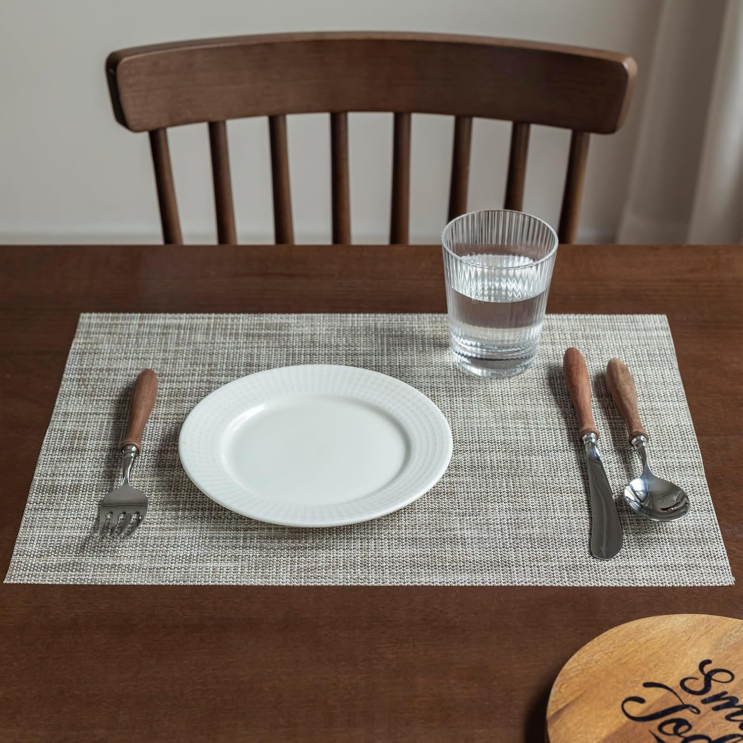 LEXMORE PlaceMats Set of 12 Vinyl/Plastic Woven Place Mats for Kitchen Table Indoor/Outdoor Washable PlaceMat Wipeable