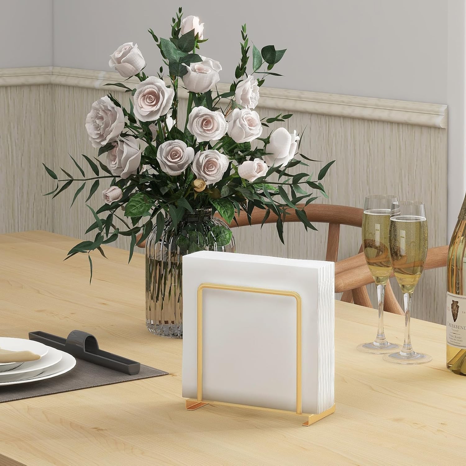 Metal Napkin Holder / Gold / Metal Base