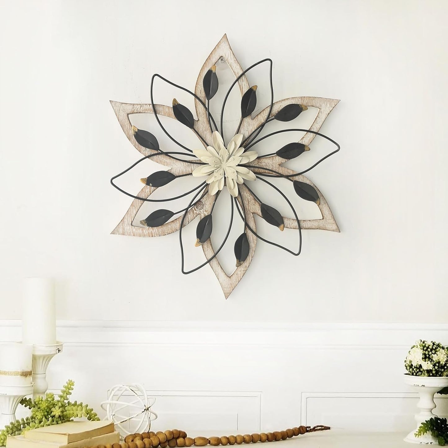 Flowers Wood Wall Decor / Whitewash