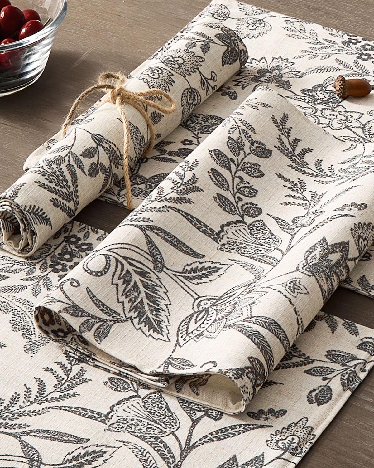 JINCHAN Linen Floral Placemats Set of 4 Farmhouse 13x19 Inch Black | Fabric Placemats, Cottage Style, Vintage Botanical