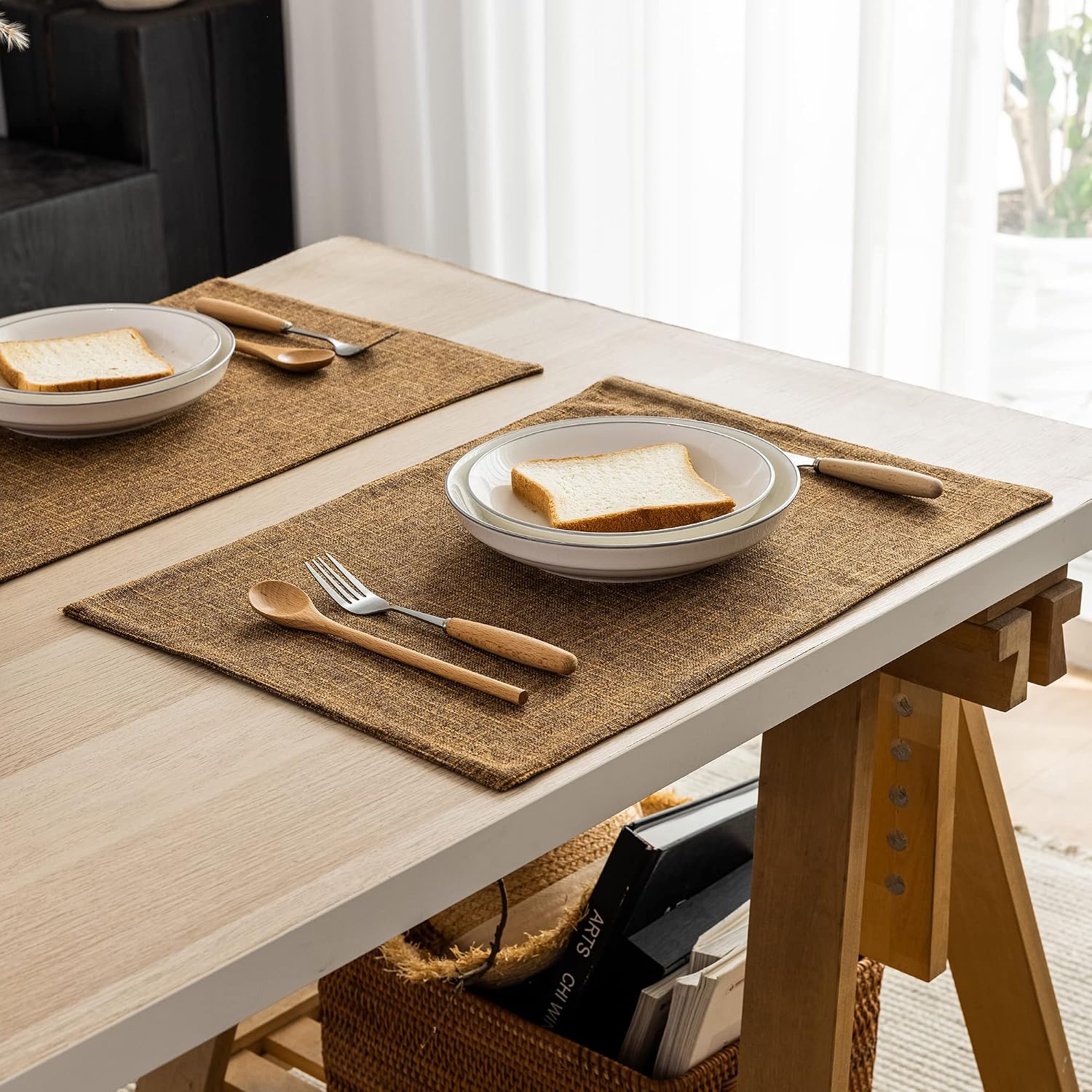 Kevin Textile Burlap Linen Placemats Set of 6 Heat Resistant Dining Table Place Mats Washable Kitchen Table Mats for