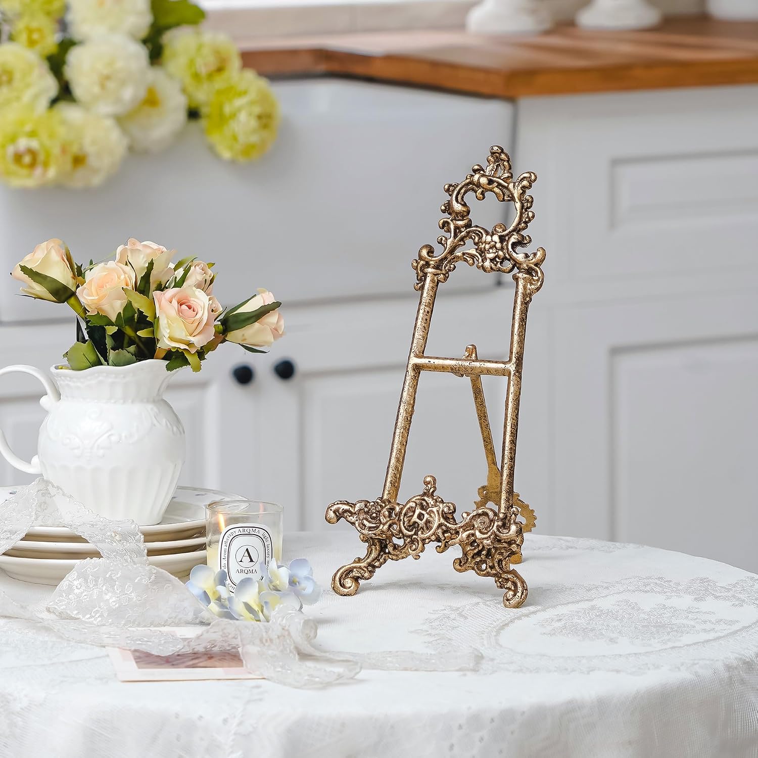 Vintage Cookbook Stand / Small Ornate Easel Fleur De Lis Stand
