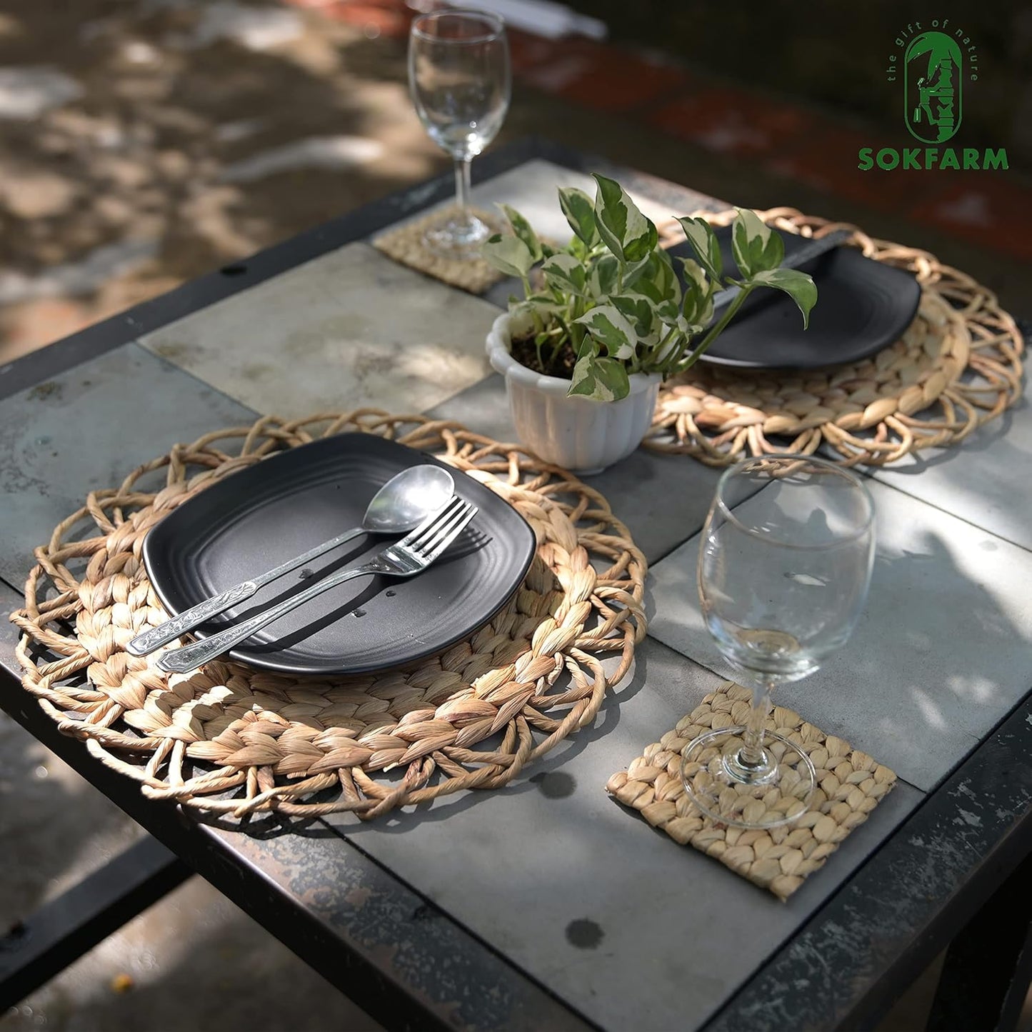 Round Woven Placemats Set of 4, Water Hyacinth Rattan Placemats for Round Table, Plate Chargers for Dinner Plates