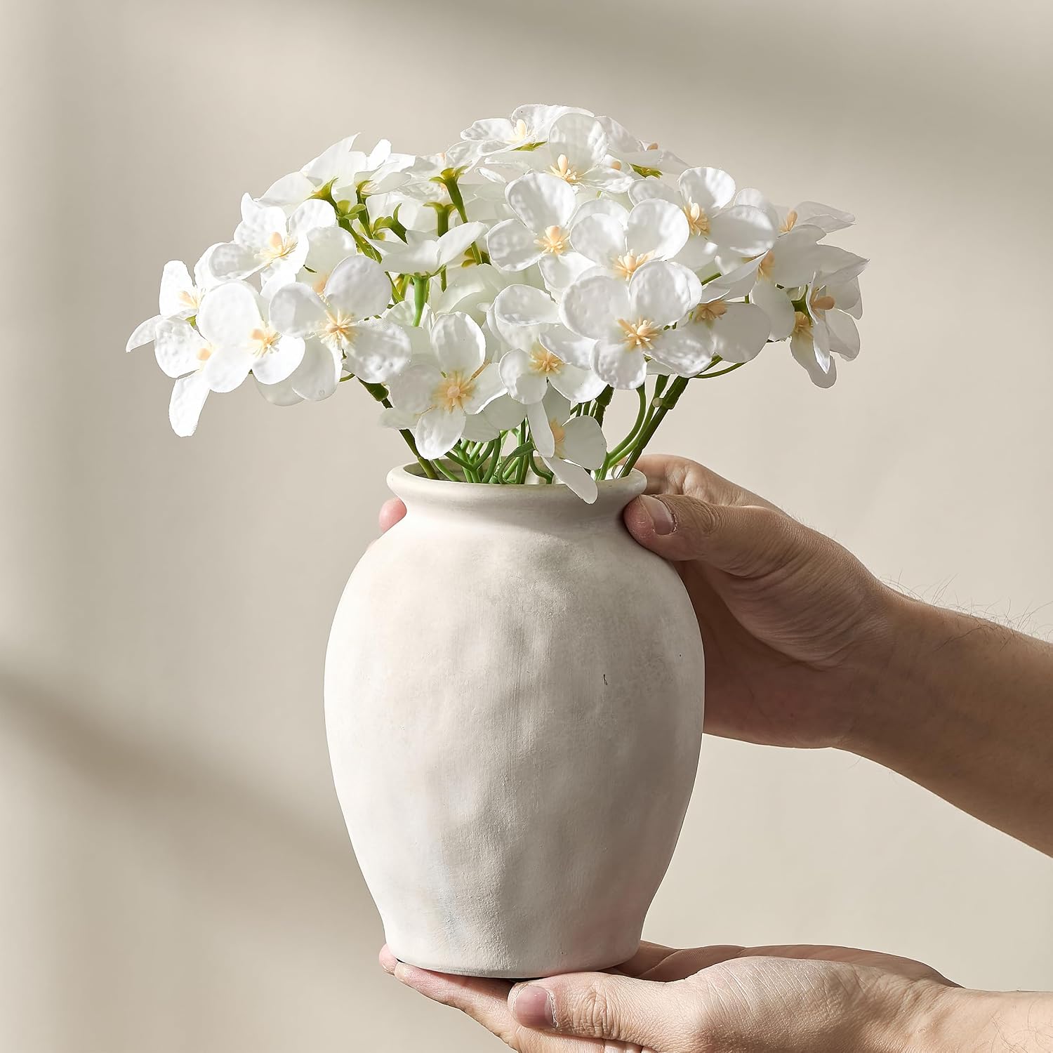 5.94" Ceramic Vase / Off-white- 5.94