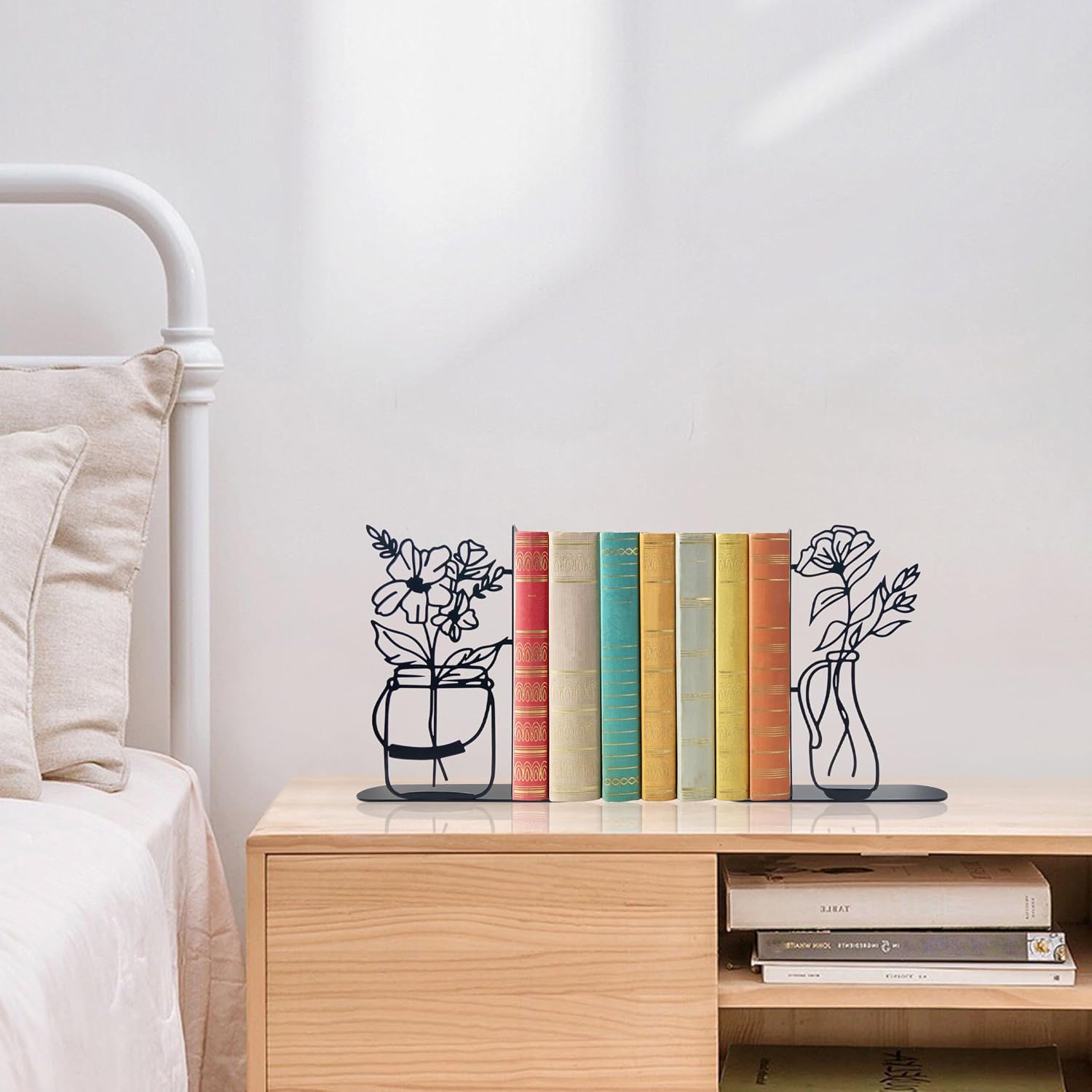 Metal Flower Book Ends / Black