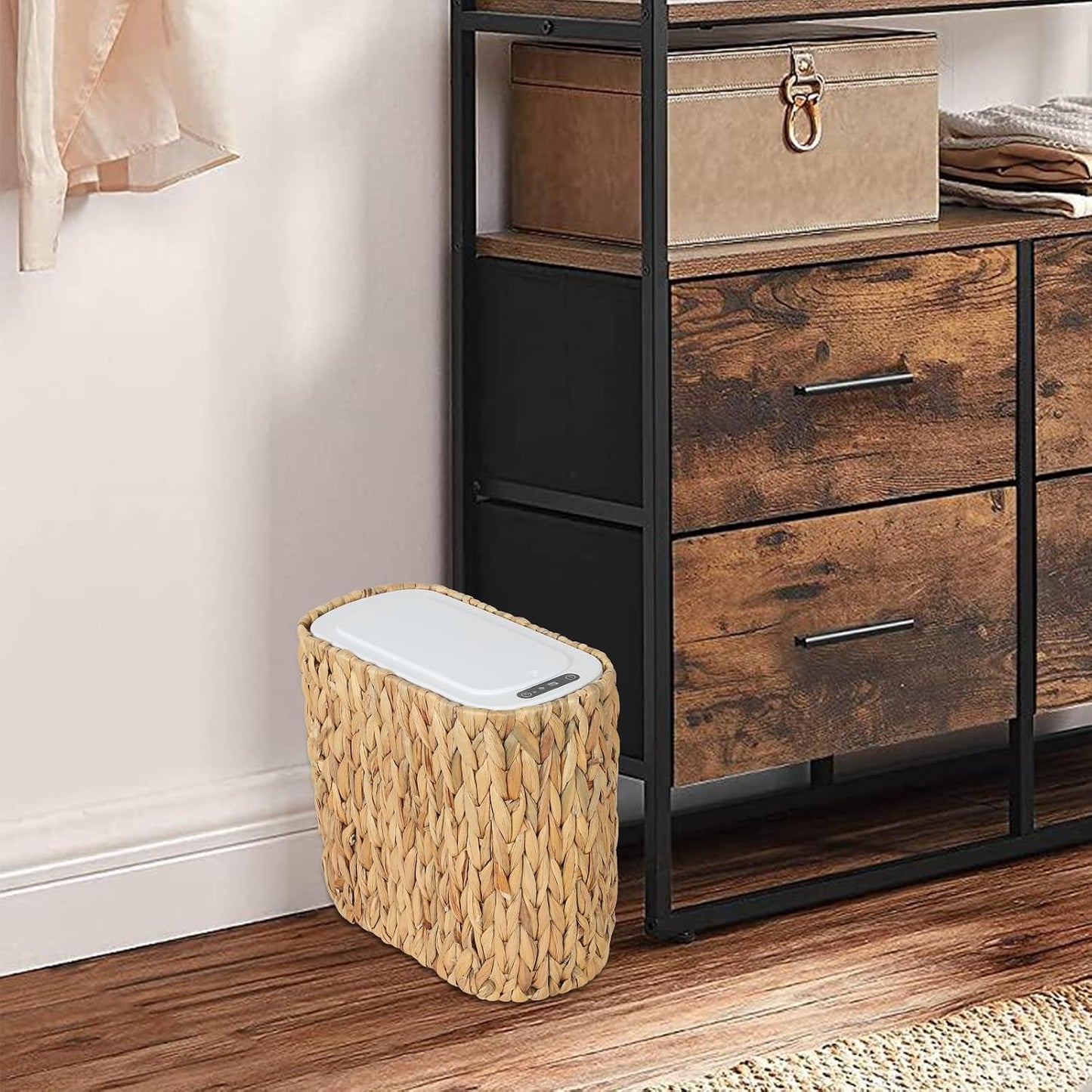 Boho Kitchen Trash Can / Water Hyacinth-auto