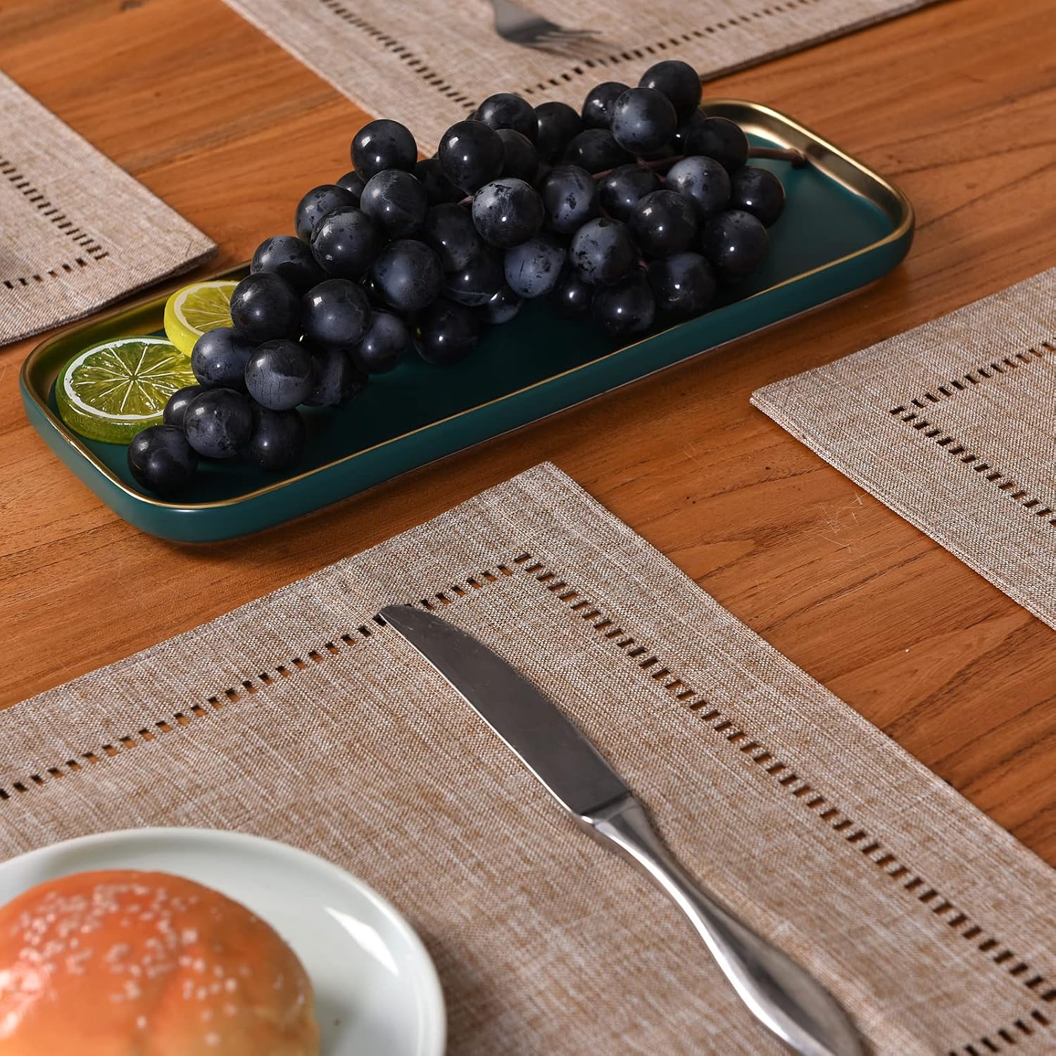 Tosewever Set of 6 Decorative Linen Placemats 12 x 18 Inches, Farmhouse Style Table Mats for Everyday Dining Wedding