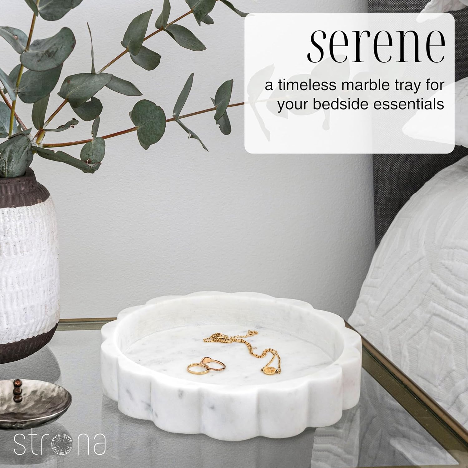 Scalloped Marble Tray / White