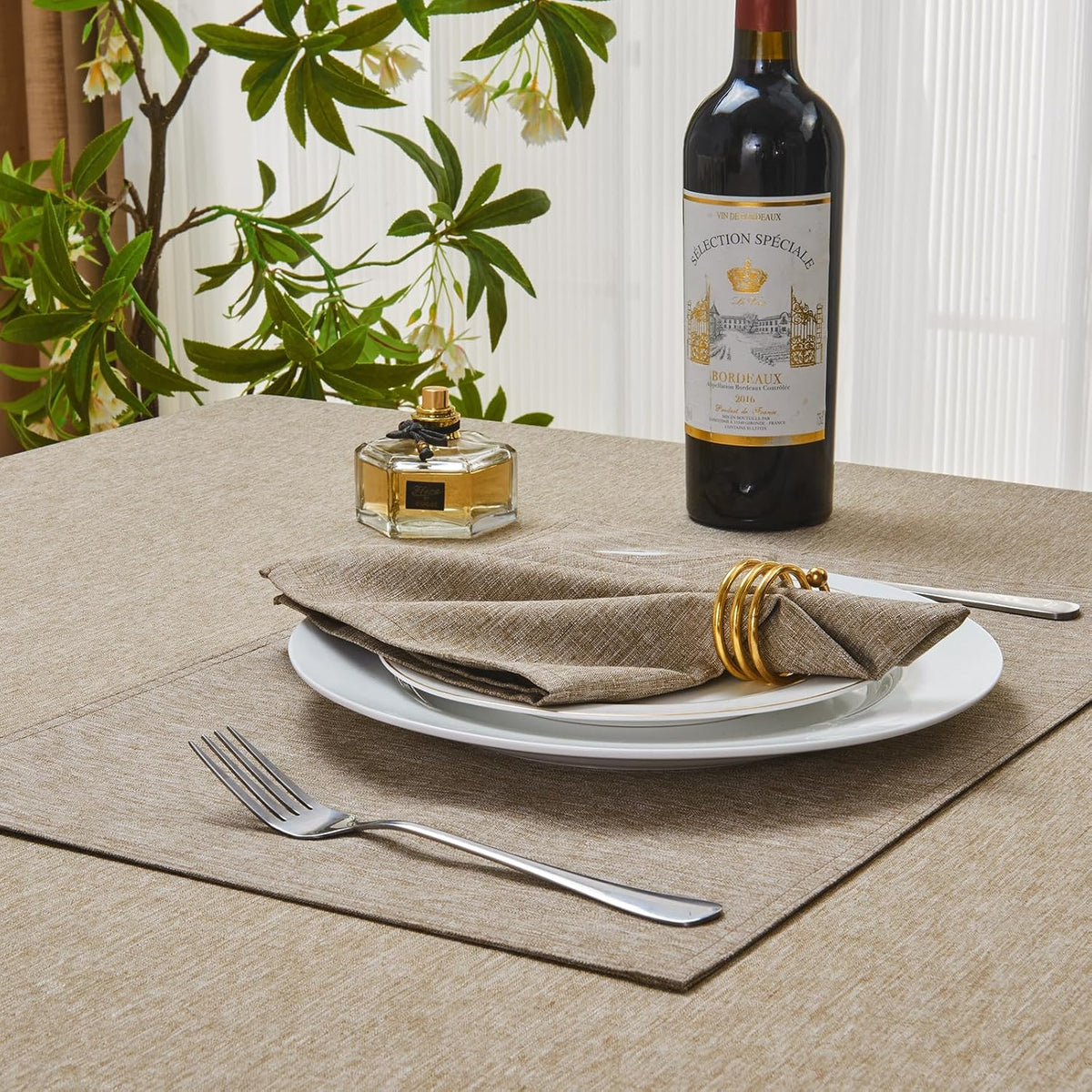 Cloth Place Mats Set of 8–Reusable Rectangular Waterproof Fabric Polyester Washable Wipeable Heat Resistant Linen for