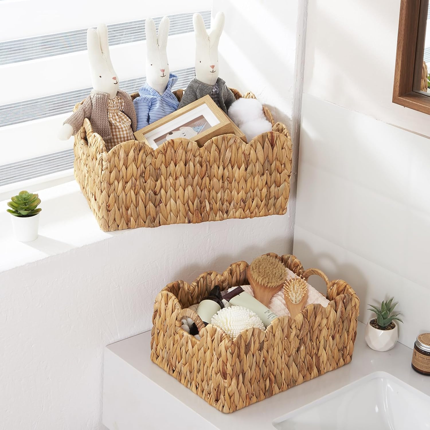 Wicker Basket / Handwoven Scalloped Wicker Storage Basket / Natural / L / Set of 2