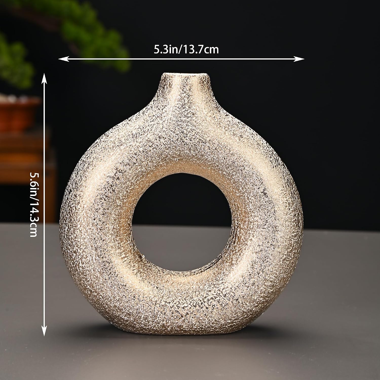 Modern Vase / Modern Donut-Shaped Decorative Vases / Gold / Small