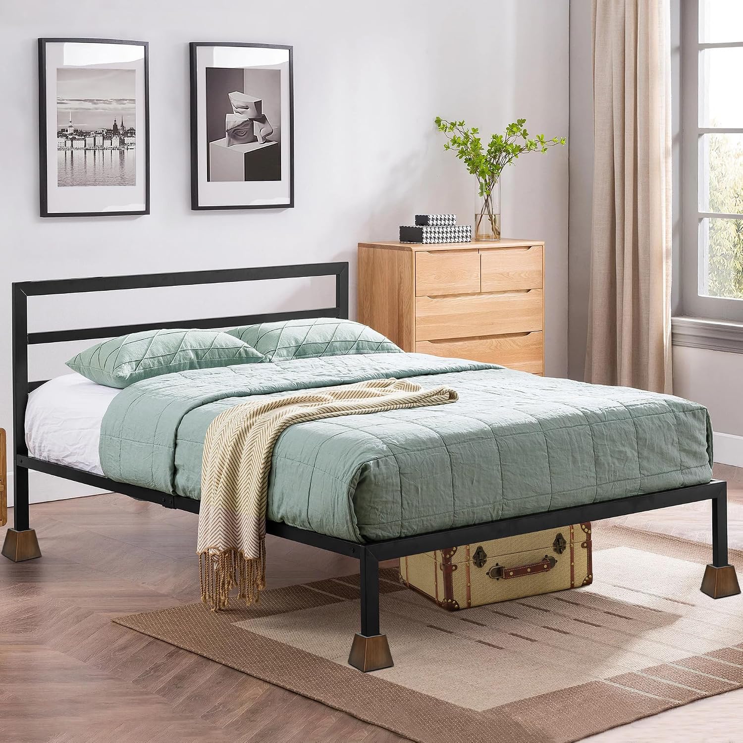 Wood Bed Risers (4 inch Pyramid)