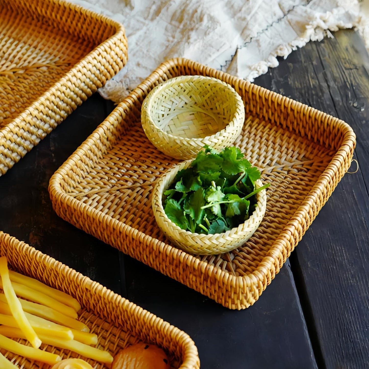 Rattan Serving Tray / M / Natural