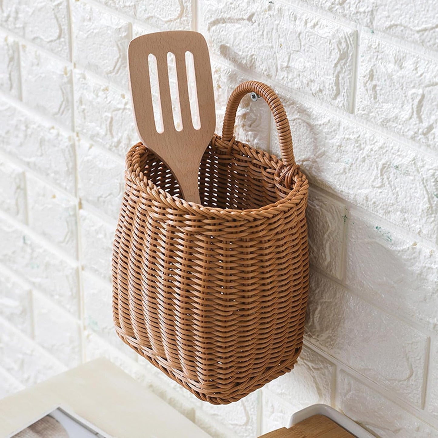 Hanging Wicker Basket / Hanging Wall Basket Plastic Woven Front Door Basket