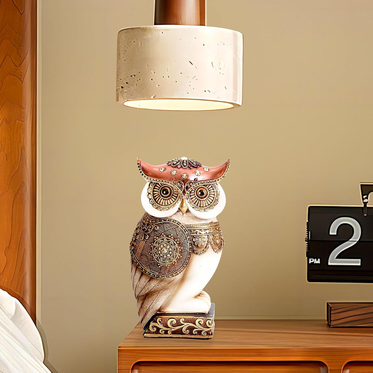 Owl Statue / Shelf Bookshelf Table Office Living Room Decor Owl Figurine / Beige