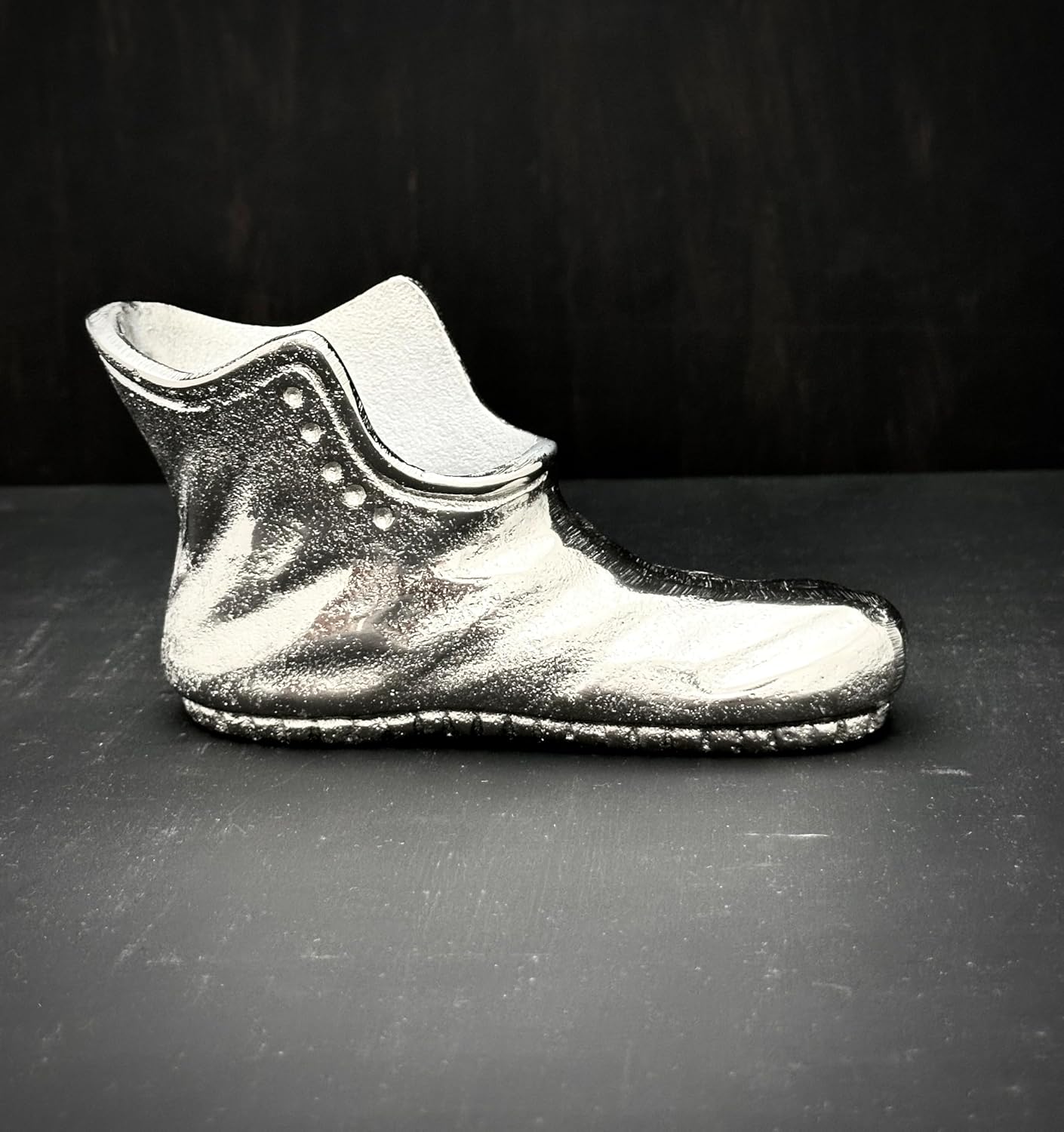 Handmade Living Room Decor Metal Boot Statue Decoration Ornaments