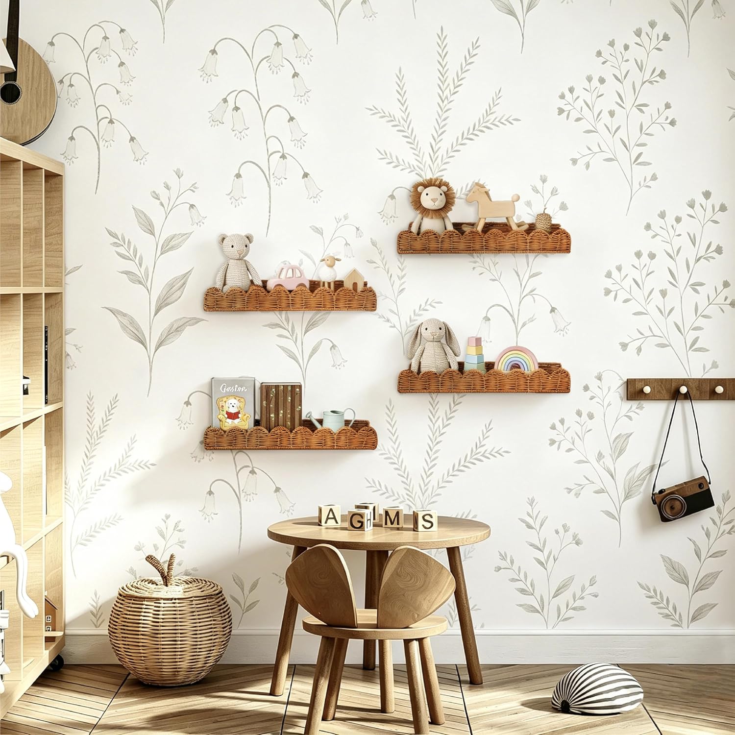Natural Rattan Scalloped Floating Shelves / Brown