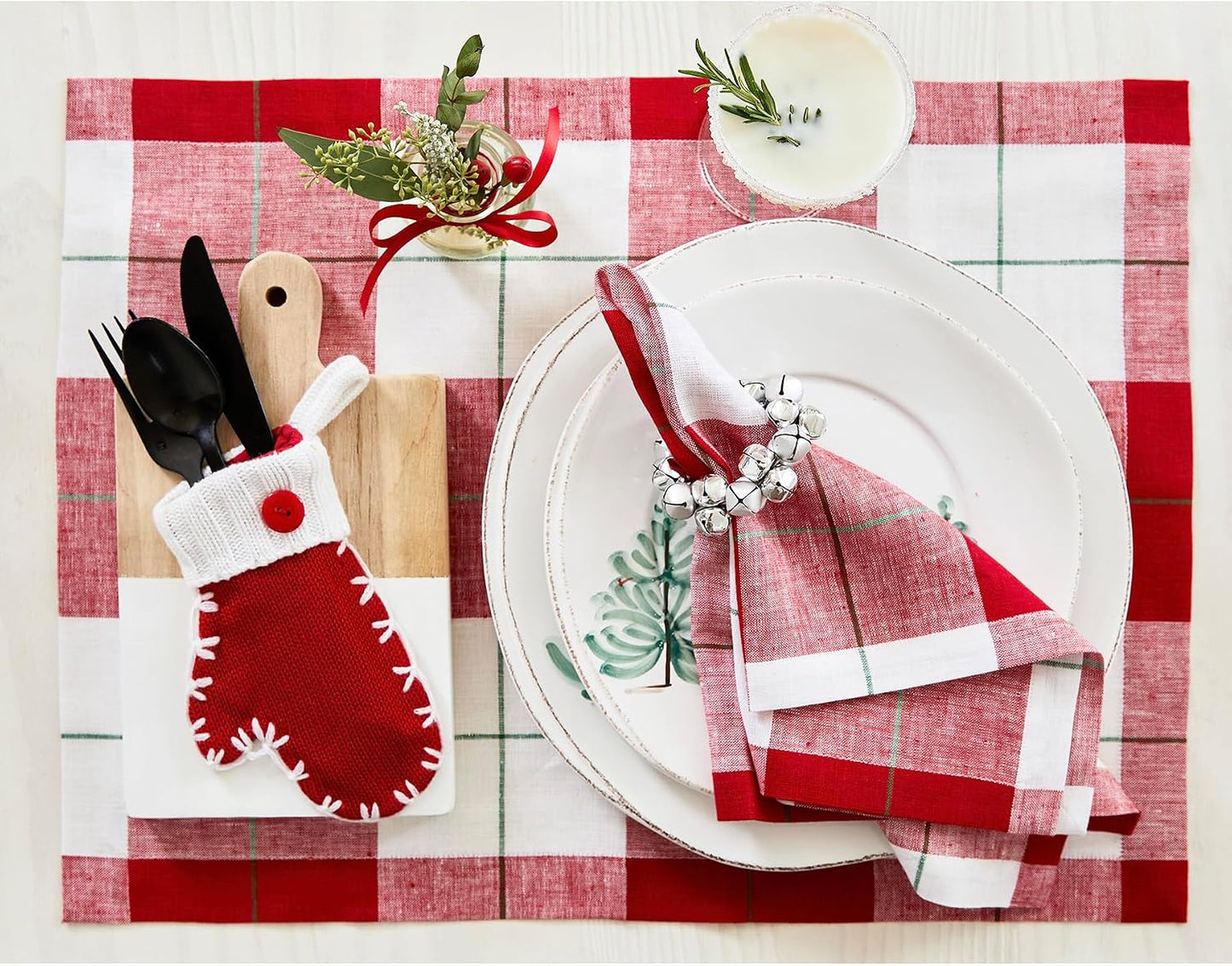 Solino Home 100% Pure Linen Placemats Merry Plaid, 14 x 19 in, Set of 4 | Very Merry Plaid Place Mats place settings