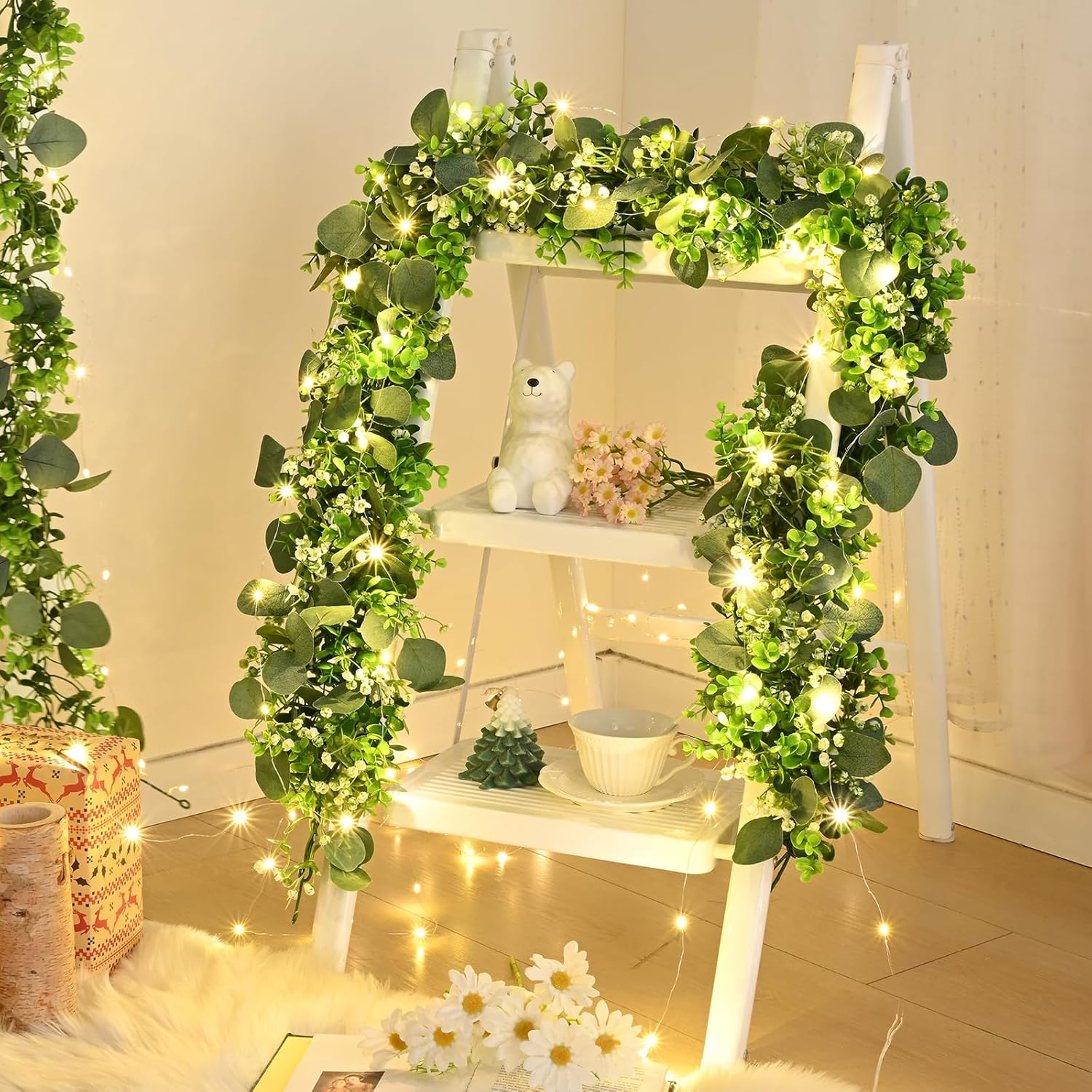 Garland / Flowers / Eucalyptus Garland with Lights / Green / 5.9 Inch / Set of 8