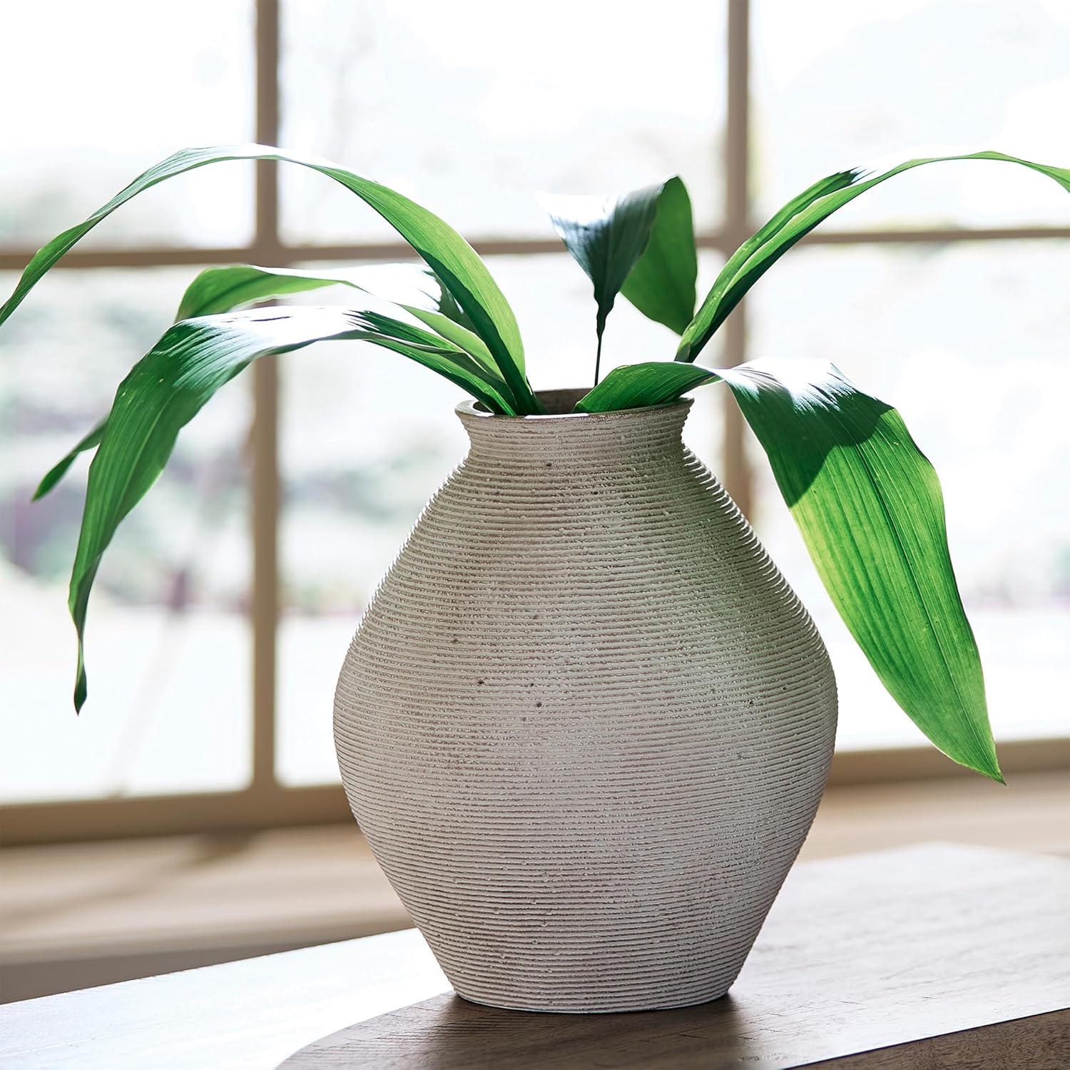 Hannela " Modern Distressed Polyresin Vase / 12 Inch / Tan