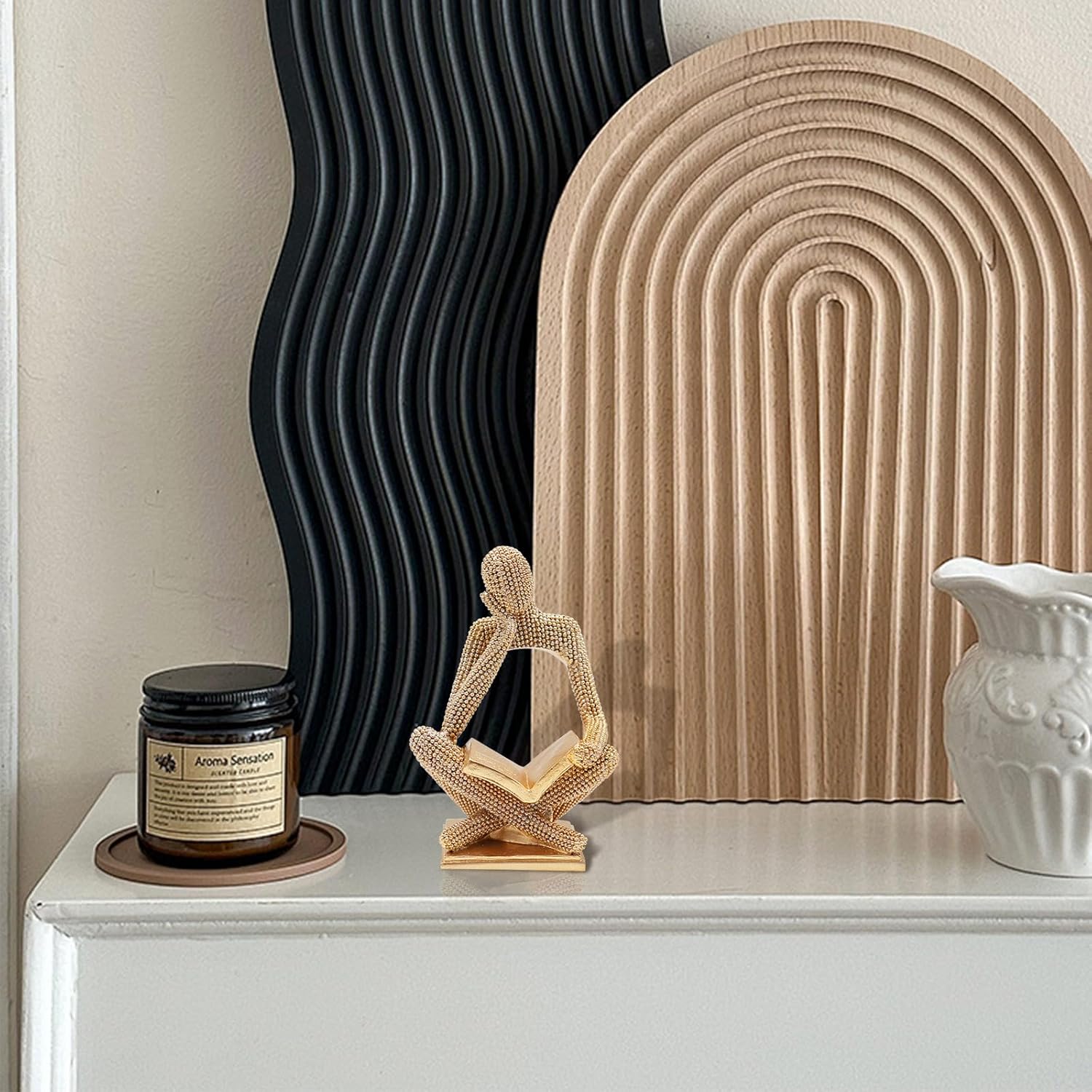 Modern Aesthetic Figurine Decoration / Right / Gold