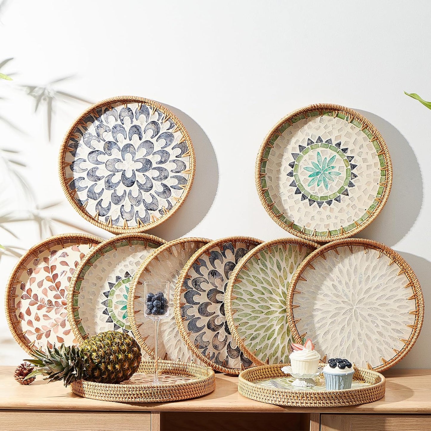 Round Rattan Tray / Plume / 11.8