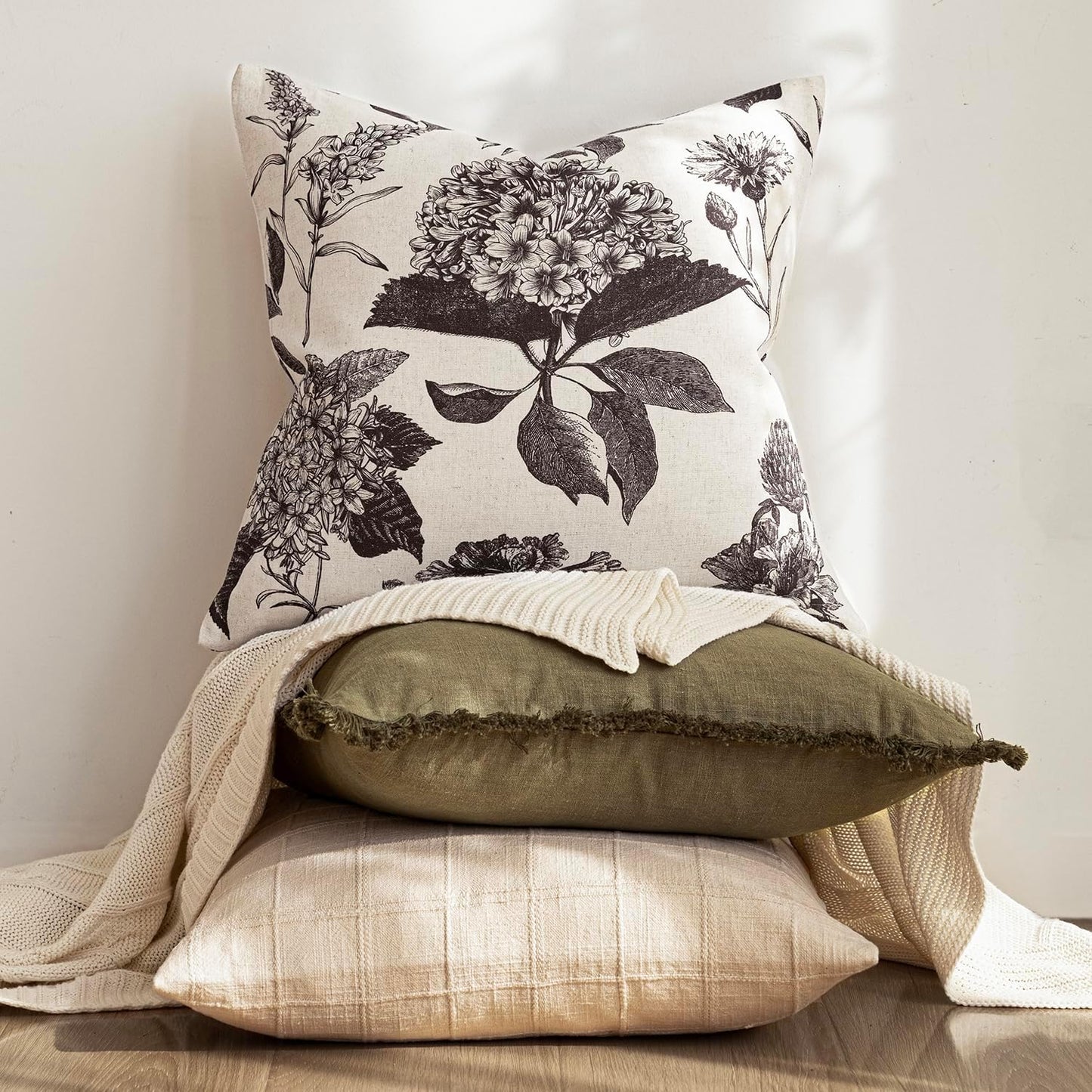 Linen Floral Vintage Throw Pillow Covers Neutral Accent Print / 18 x 18 / Black / Set of 2