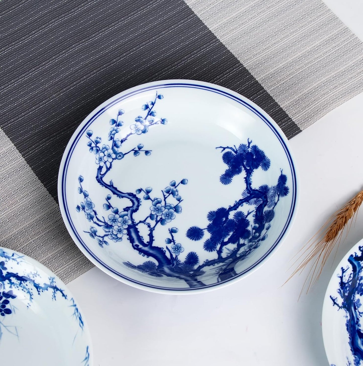 Stand / Blue Ceramic Plate Decor / 954N / White