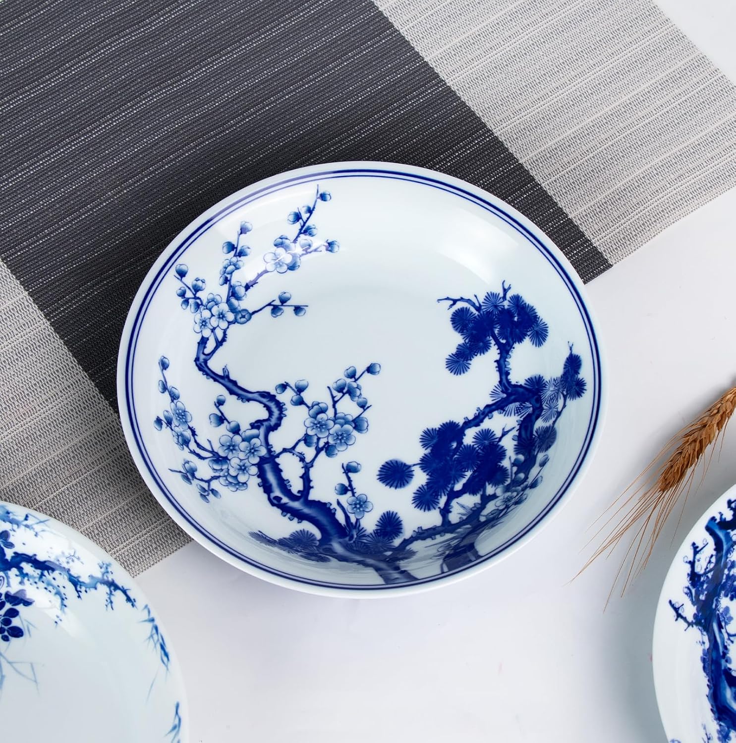 Stand / Blue Ceramic Plate Decor / 954N / White