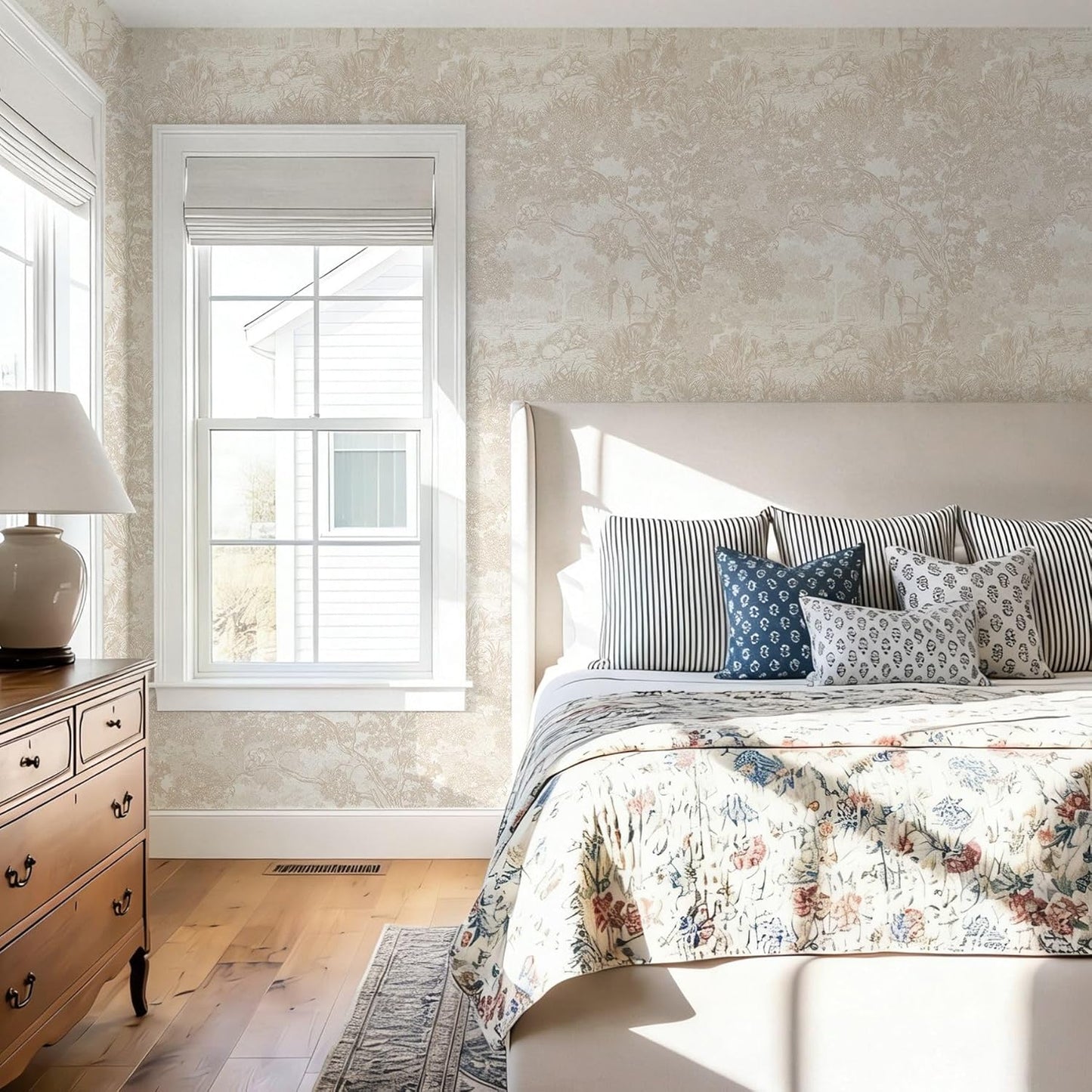 Vintage Wallpaper Peel and Stick Neutral Wallpaper ft Forest Animals Contact / 17.3 x 197 / Beige