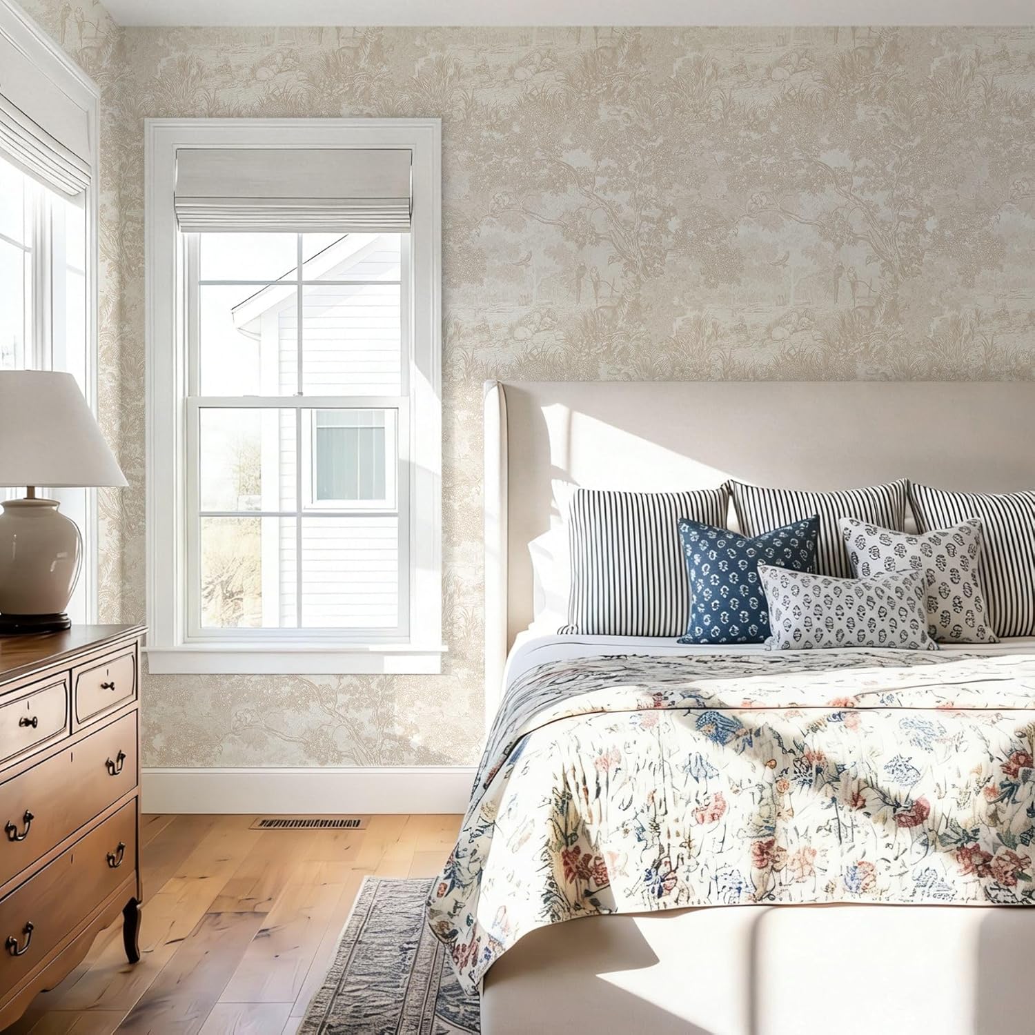 Vintage Wallpaper Peel and Stick Neutral Wallpaper ft Forest Animals Contact / 17.3 x 197 / Beige