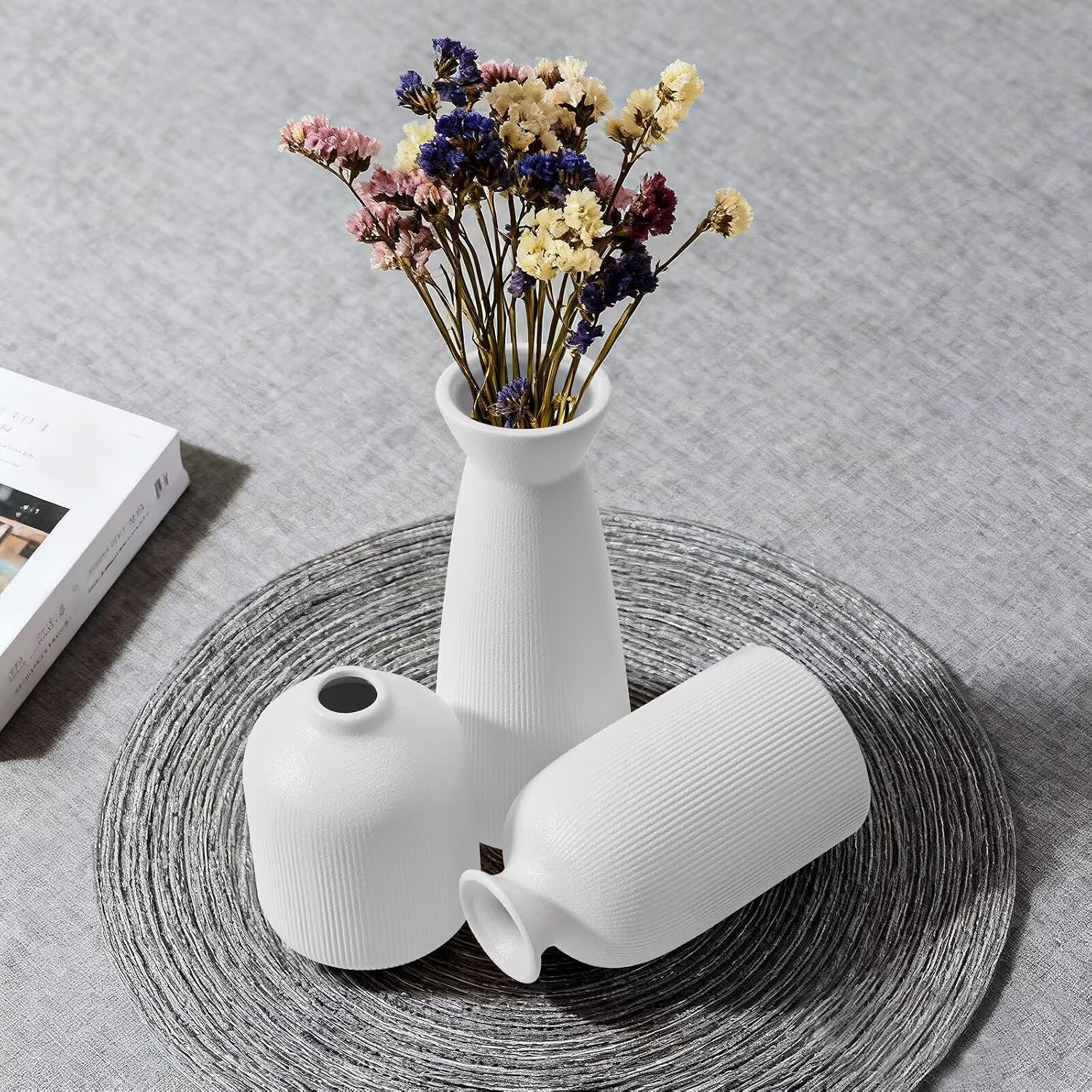 Ceramic Flower Vases / White / Set of 3