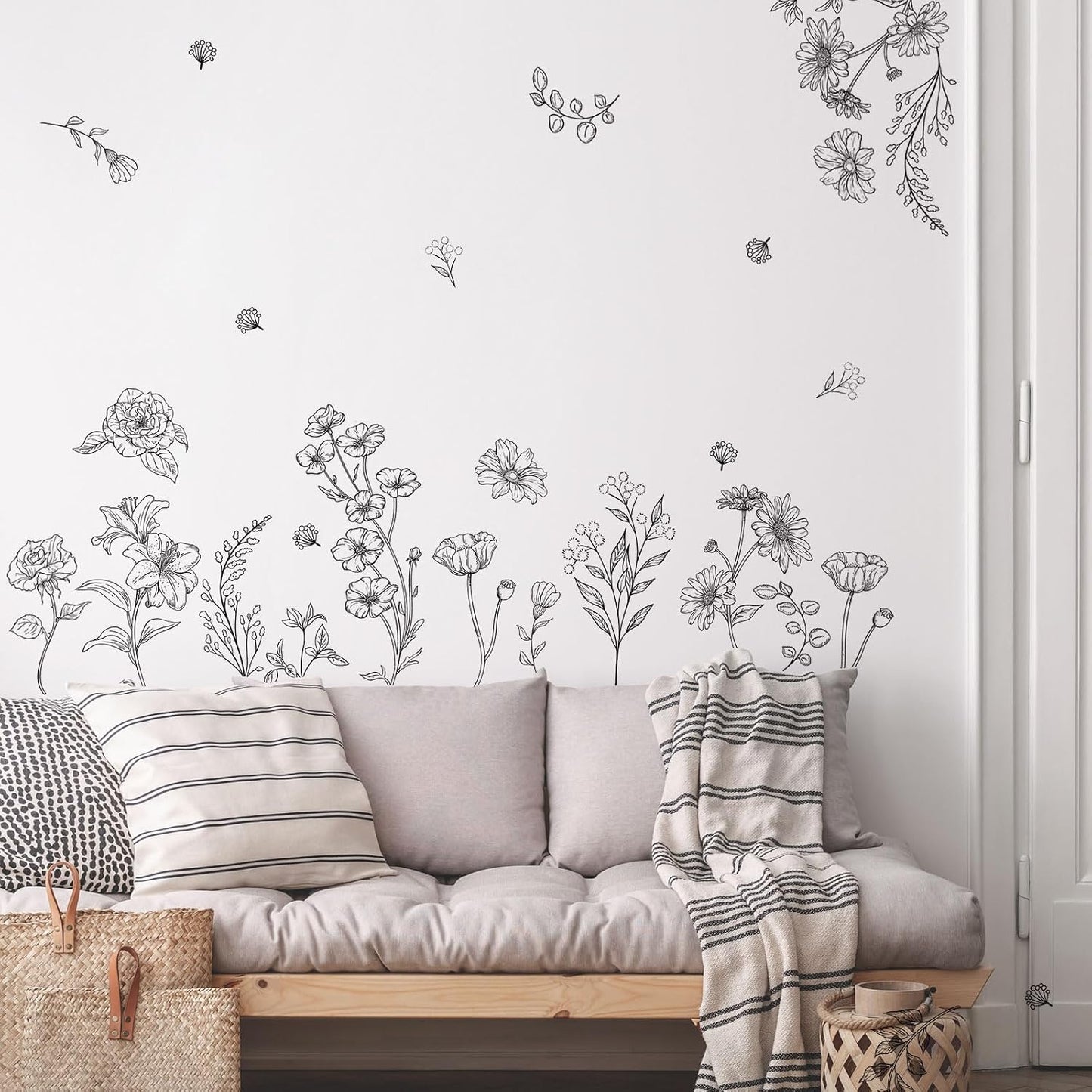 15 Sheets Garden Floral Wall Decals DIY Peel and Stick Wall Decal Self Adhesive / Black Sketch