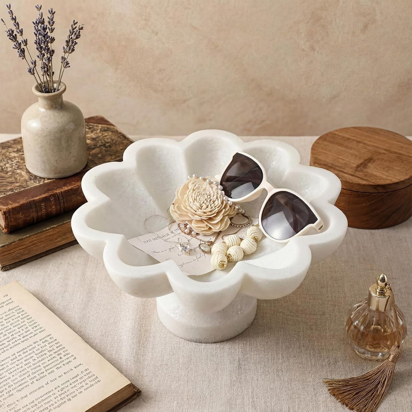 Decorative Scalloped Fluted Bowl / White / 8 Inch