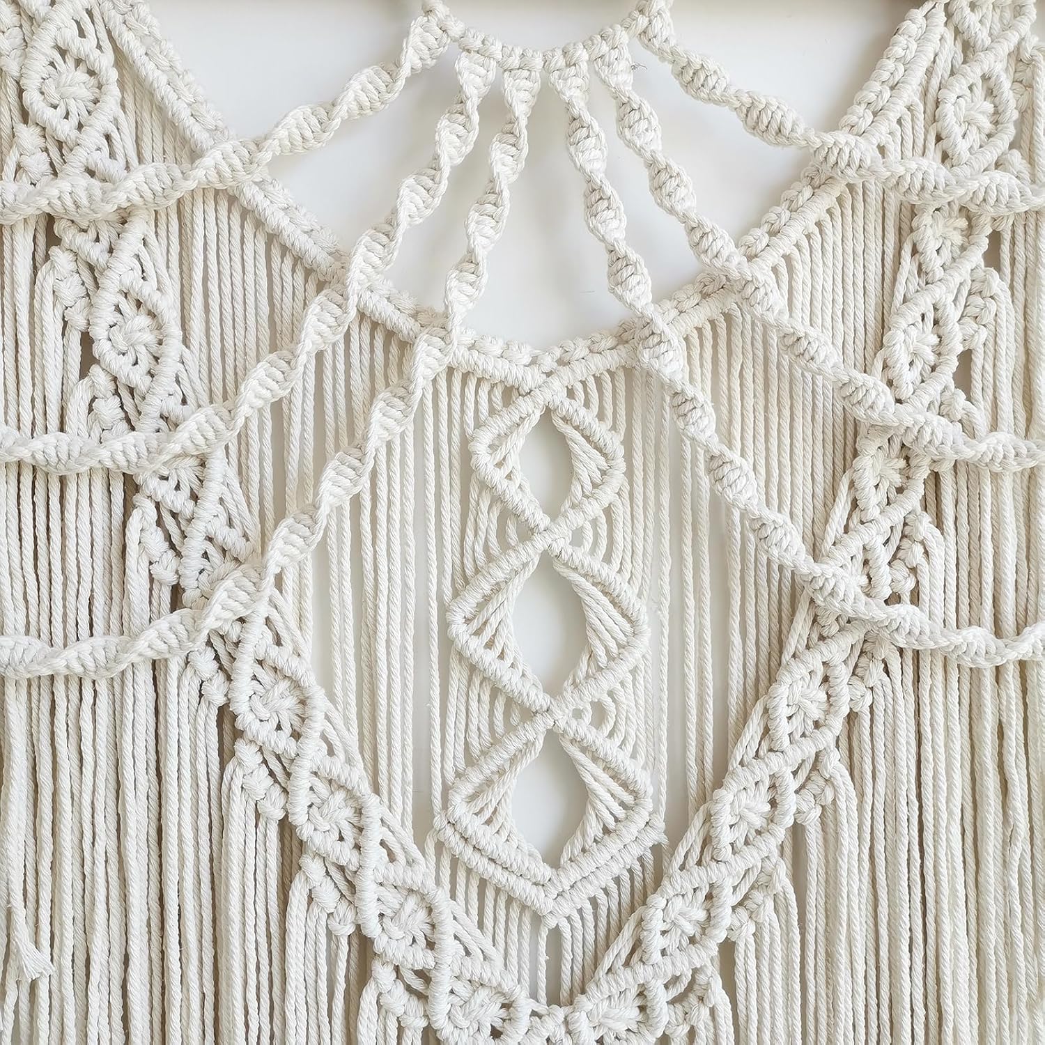 Macrame Wall Hanging Large- Boho Wall Decor- large wall art- Wall Decor Living Room / Beige-fringe